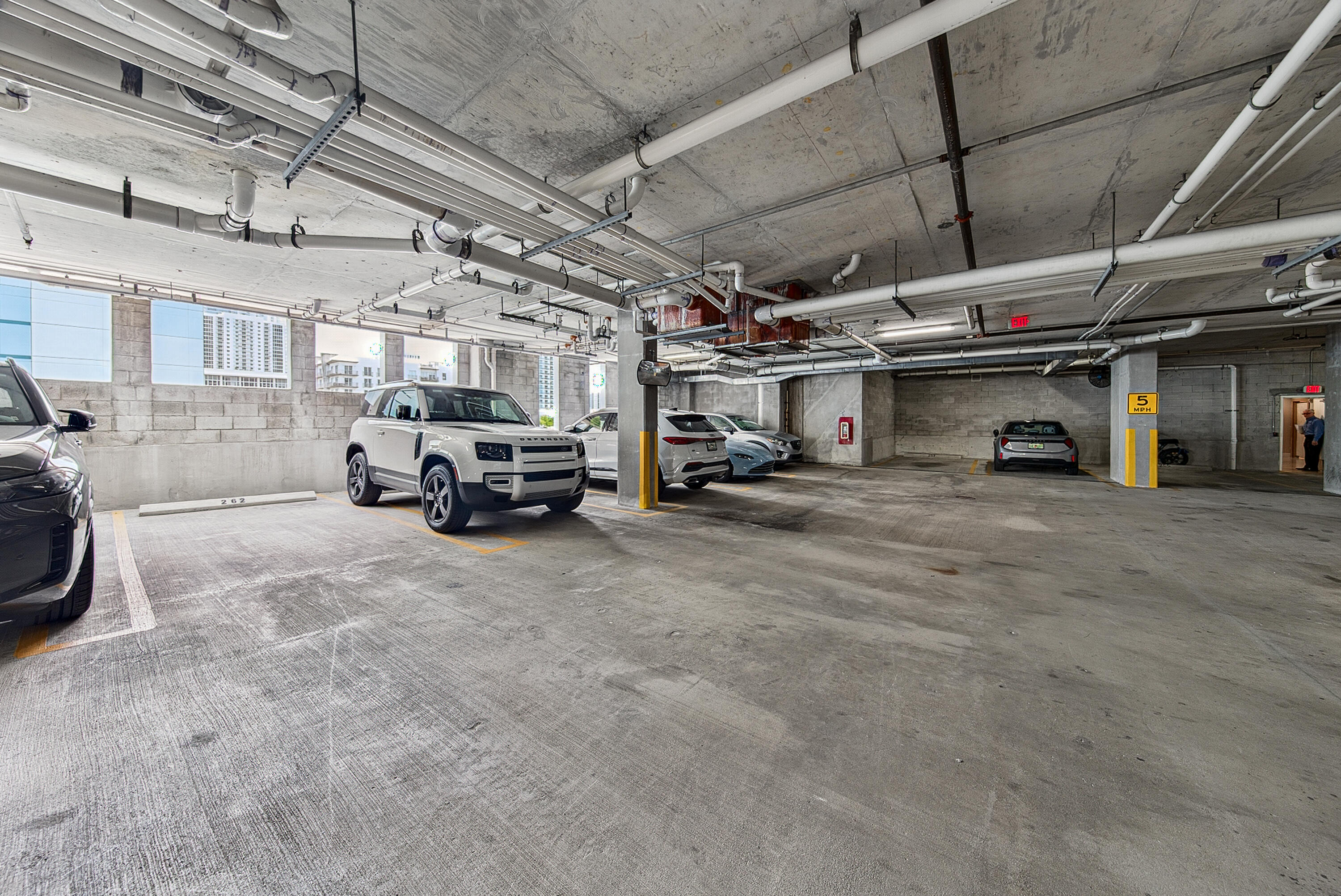 600 NE 27th Street 1605