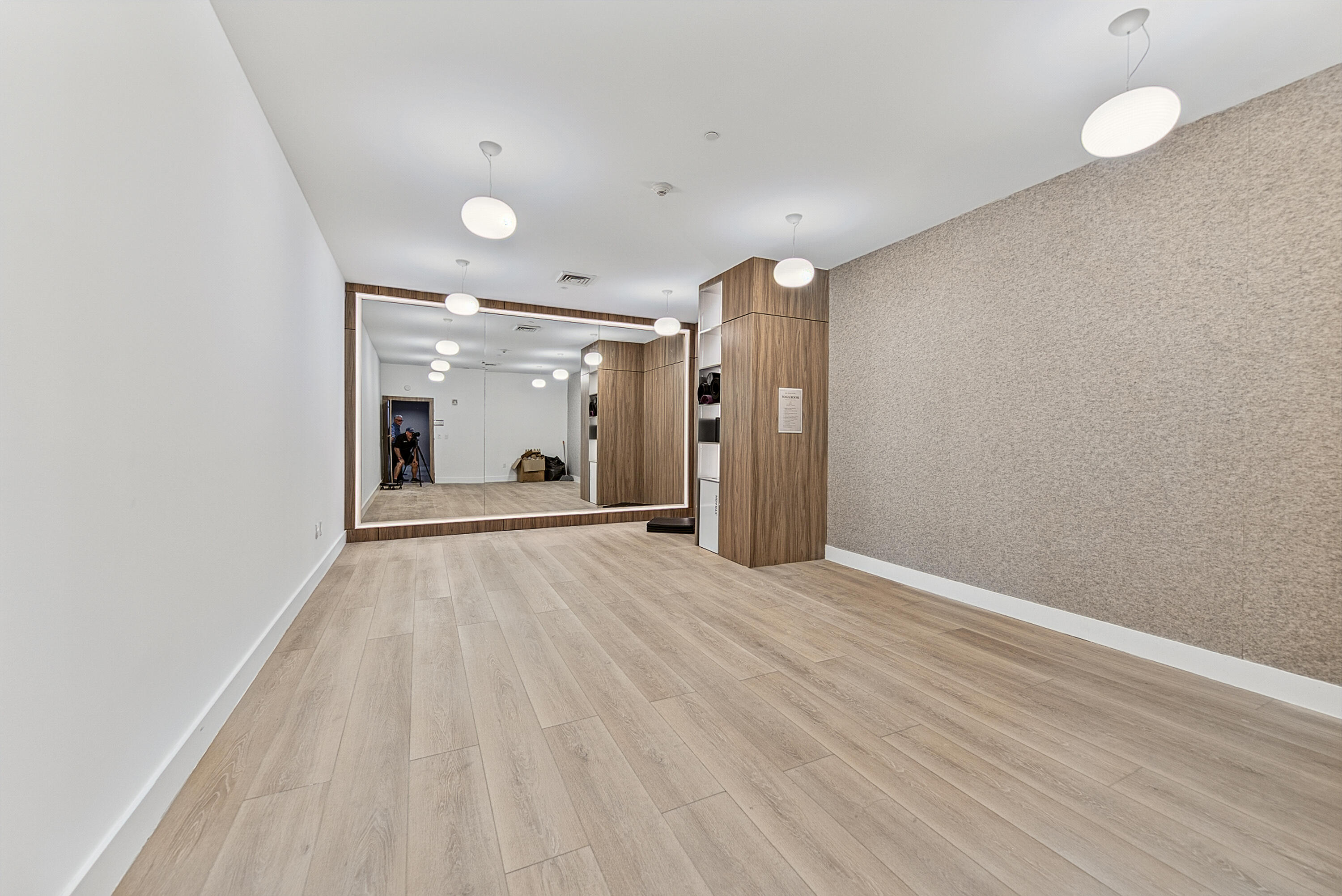 600 NE 27th Street 1605