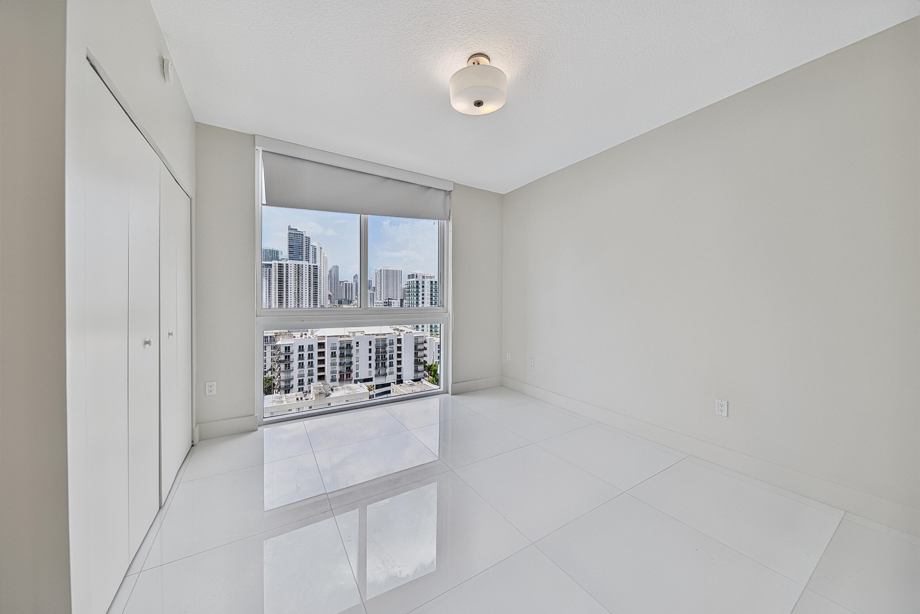 600 NE 27th Street 1605