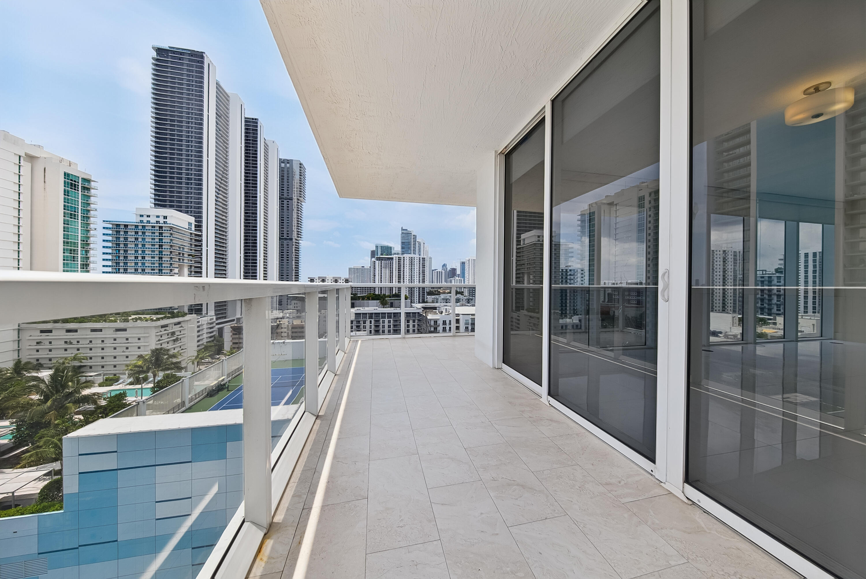 600 NE 27th Street 1605