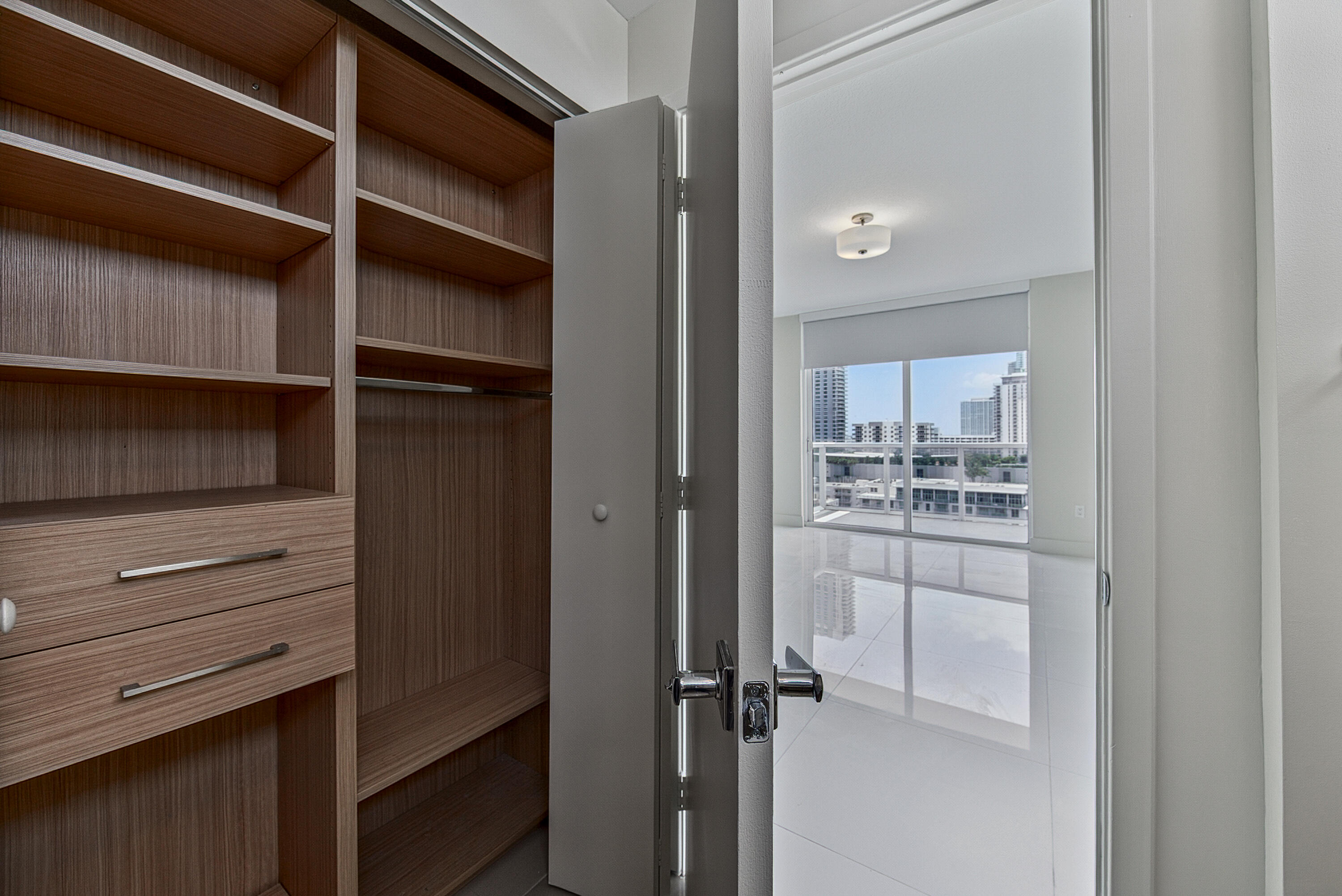 600 NE 27th Street 1605