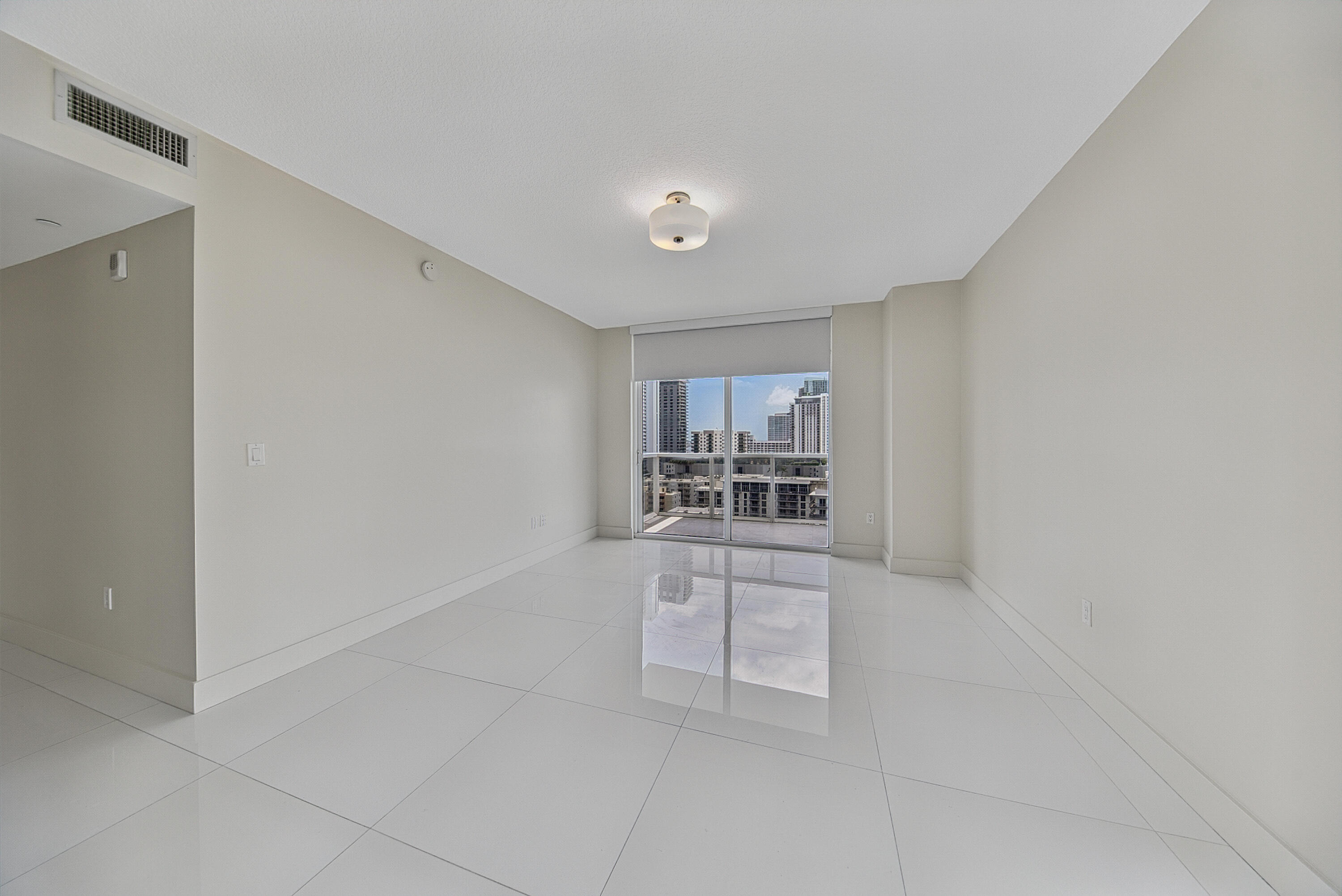 600 NE 27th Street 1605