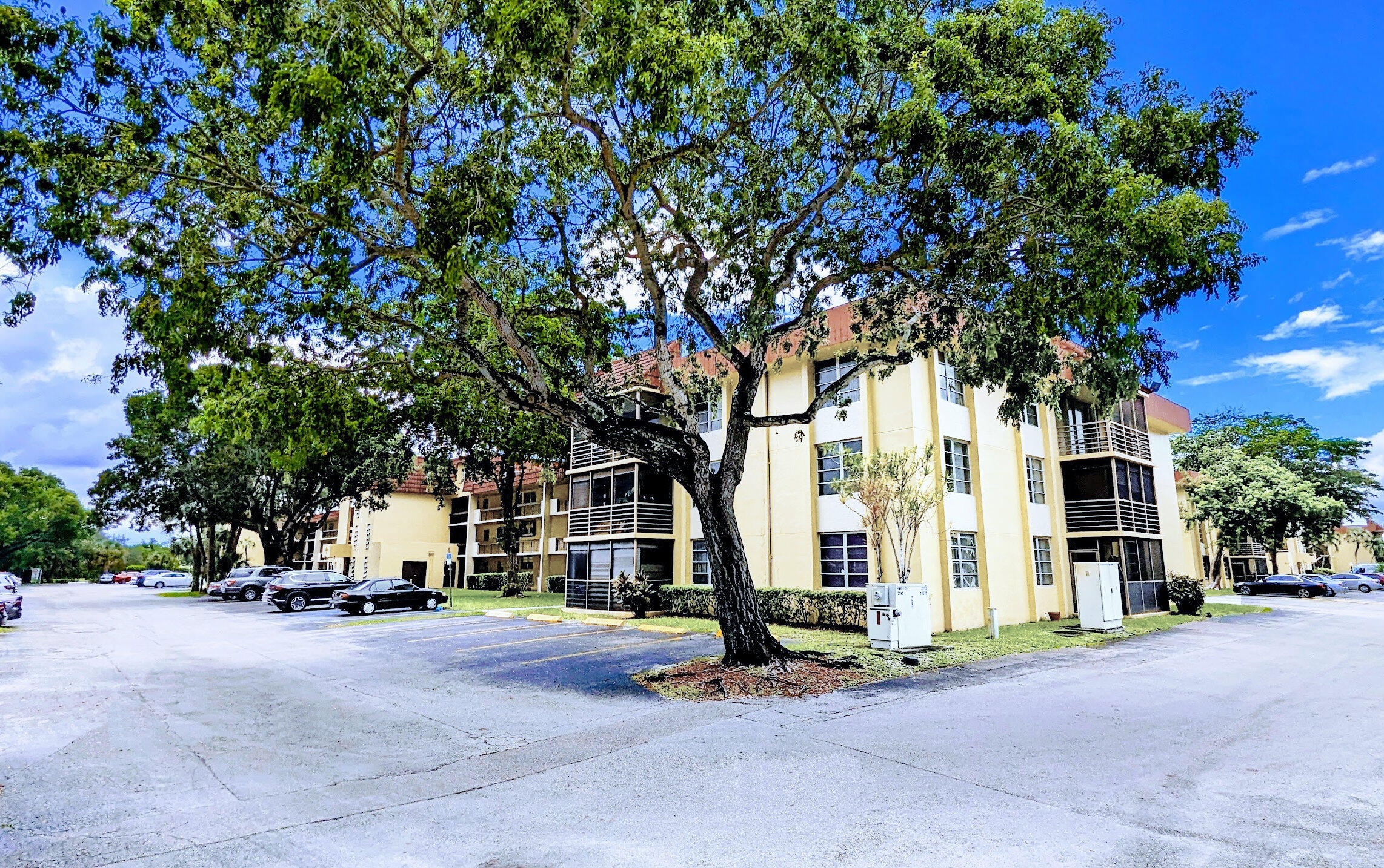 3253 Foxcroft Road 210