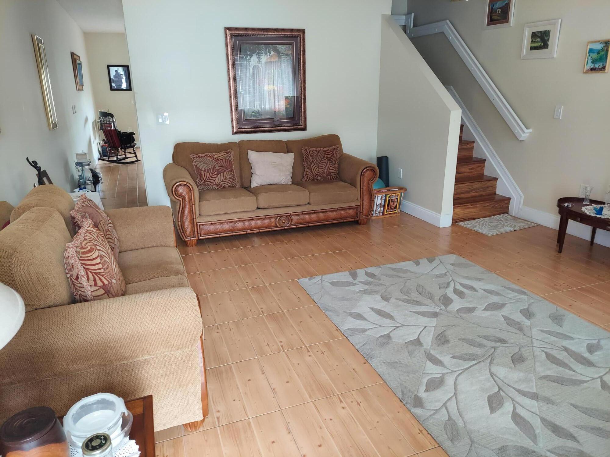2208 SE 24th Place