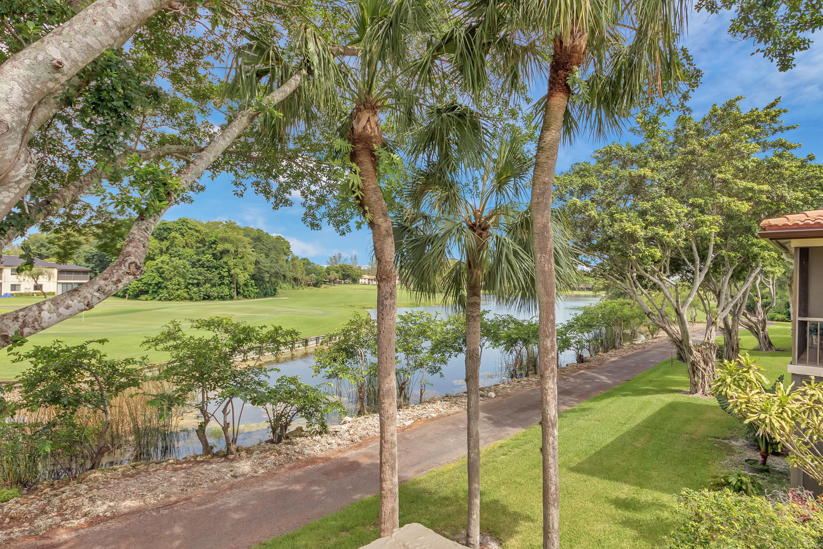 21866 Cypress Circle 31e