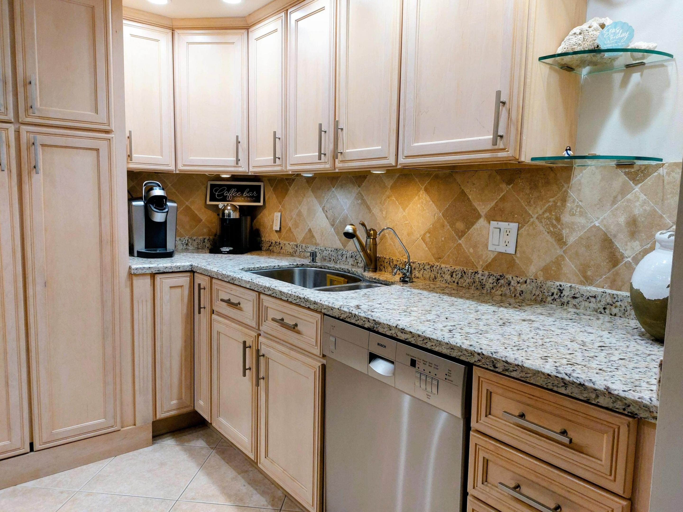 2000 S Ocean Boulevard Lc, Lauderdale-By-The-Sea Unit: Lc