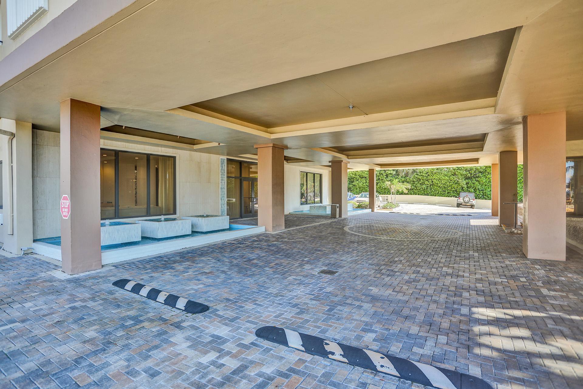 2000 S Ocean Boulevard Lc, Lauderdale-By-The-Sea Unit: Lc