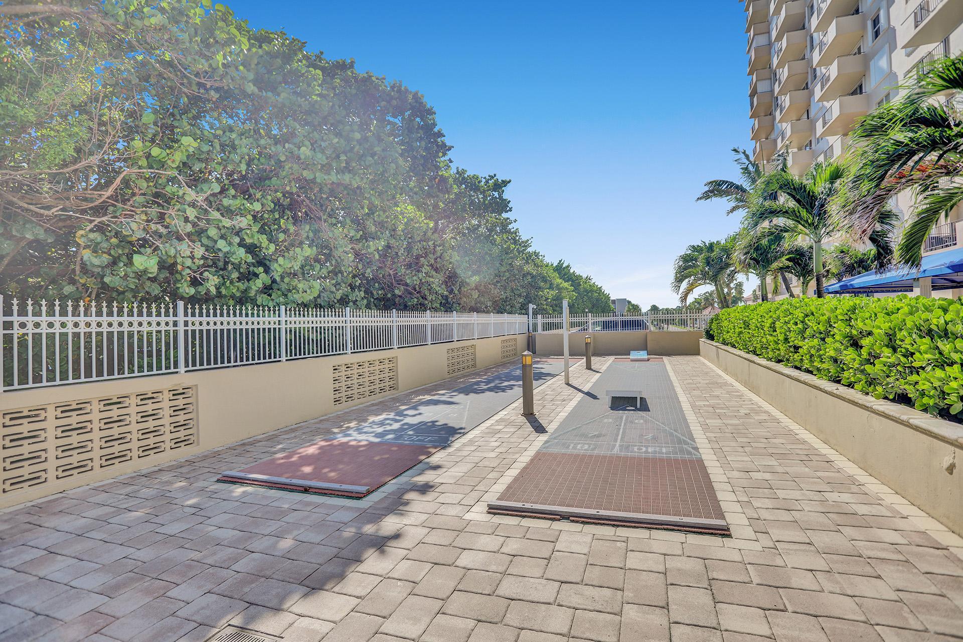 2000 S Ocean Boulevard Lc, Lauderdale-By-The-Sea Unit: Lc