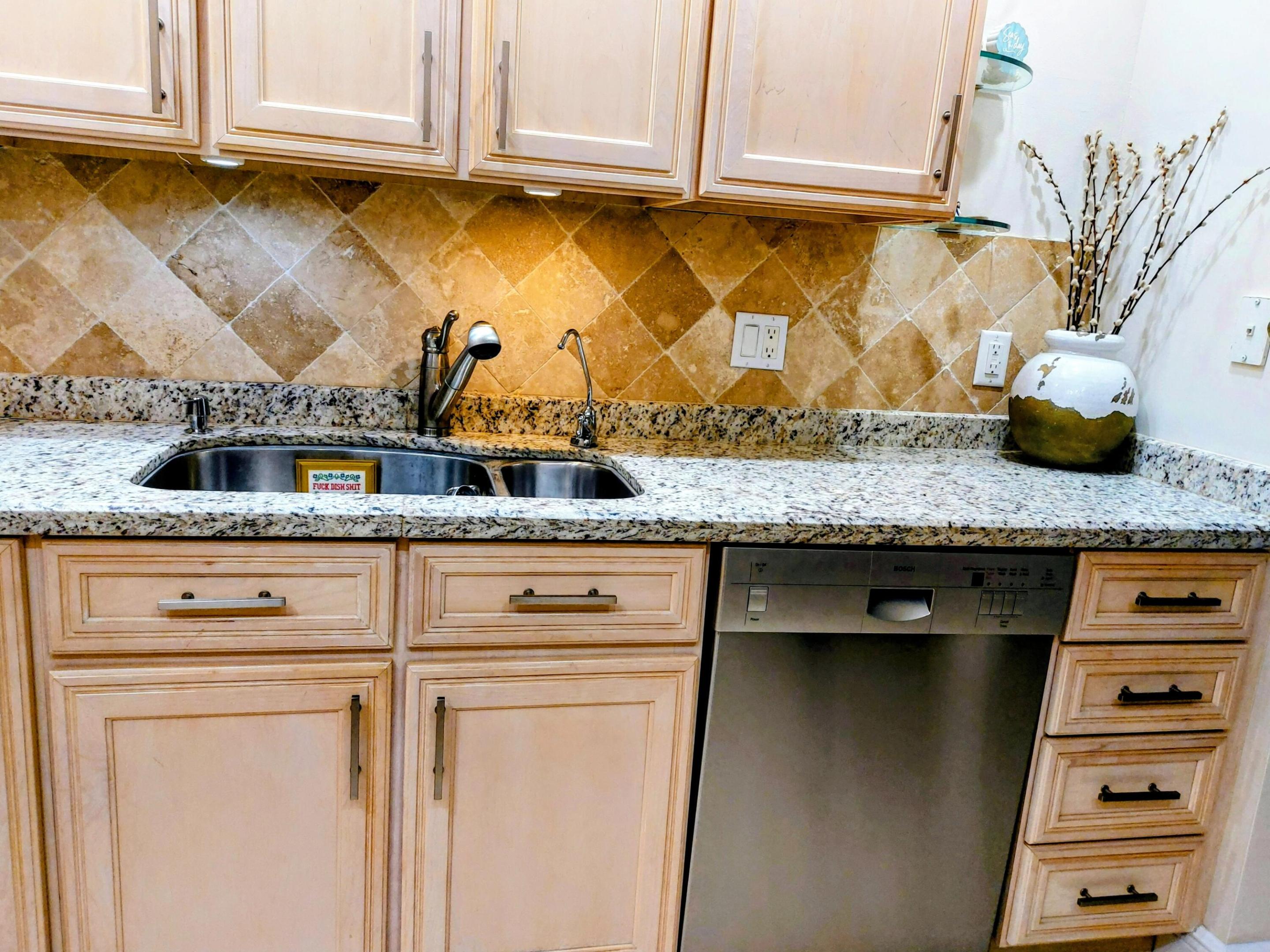 2000 S Ocean Boulevard Lc, Lauderdale-By-The-Sea Unit: Lc