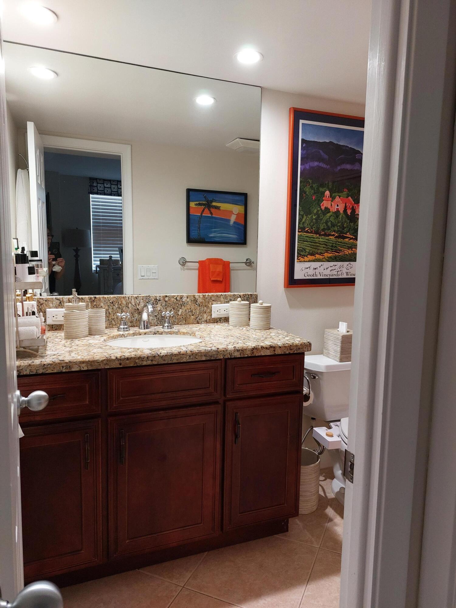 2000 S Ocean Boulevard Lc, Lauderdale-By-The-Sea Unit: Lc