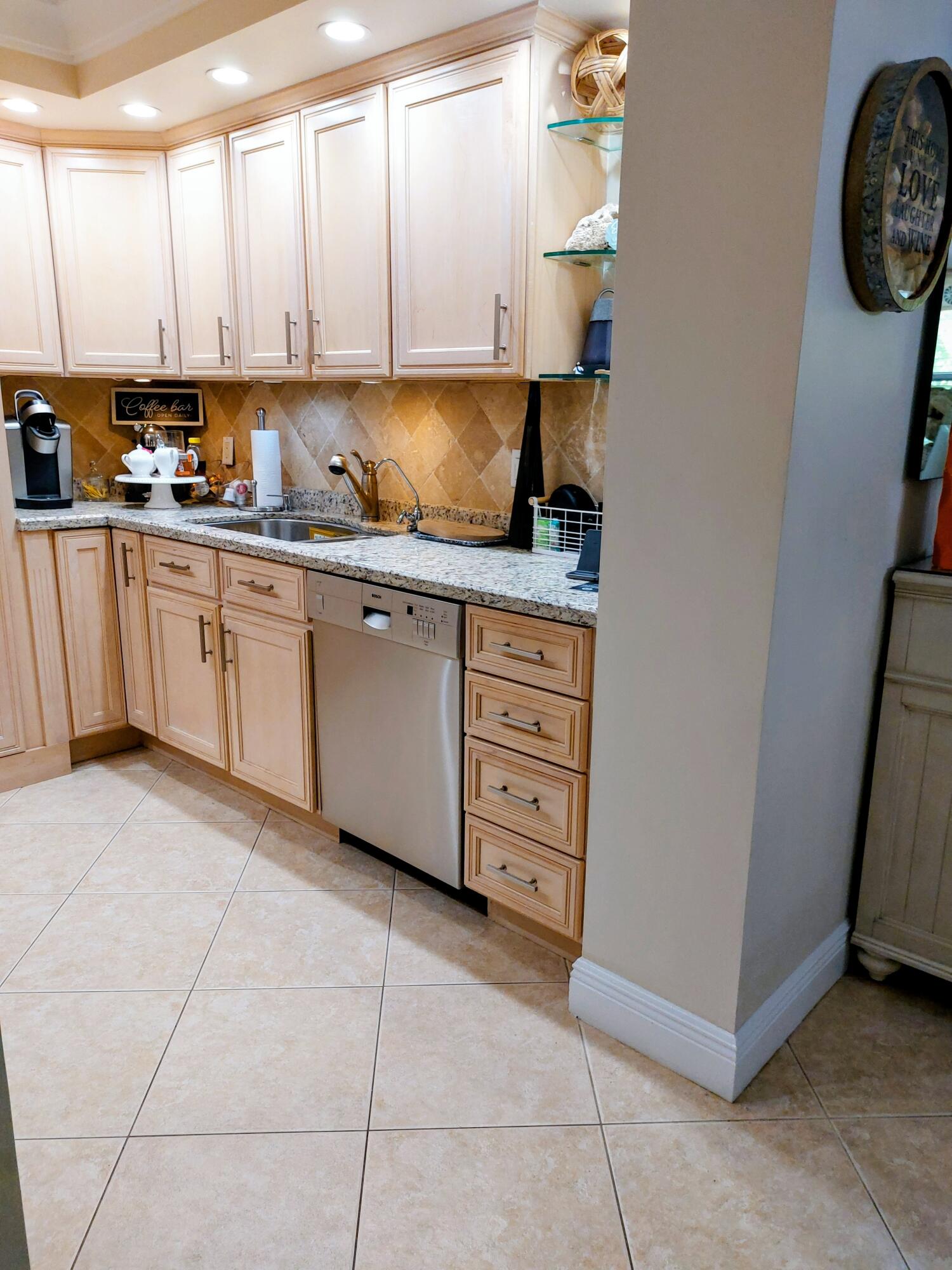 2000 S Ocean Boulevard Lc, Lauderdale-By-The-Sea Unit: Lc