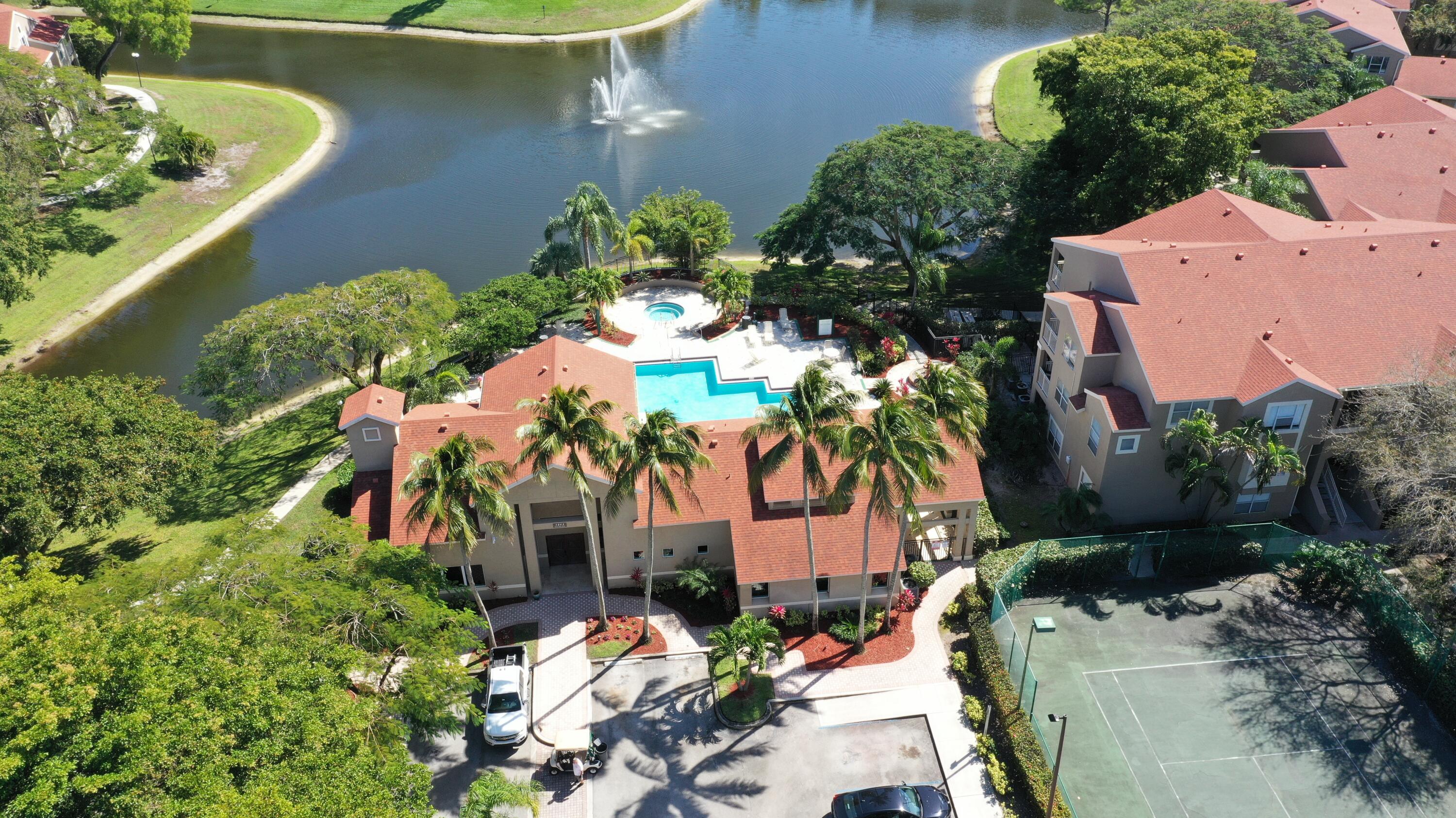 1885 Palm Cove Boulevard 10-307