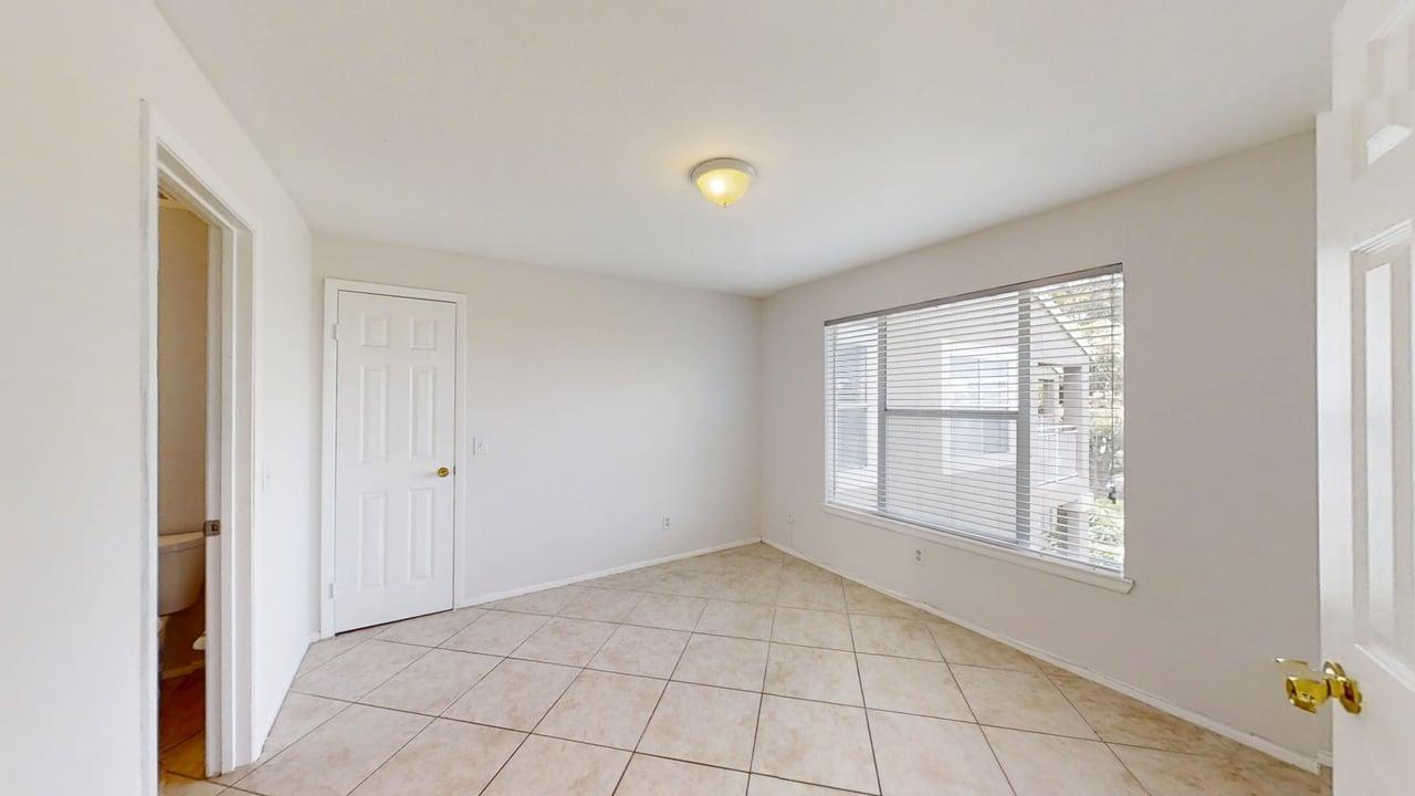 1885 Palm Cove Boulevard 10-307