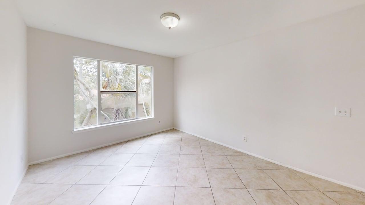 1885 Palm Cove Boulevard 10-307