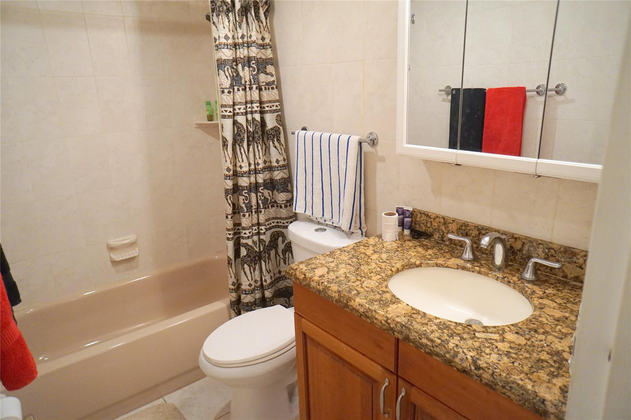 2851 Somerset Drive 103