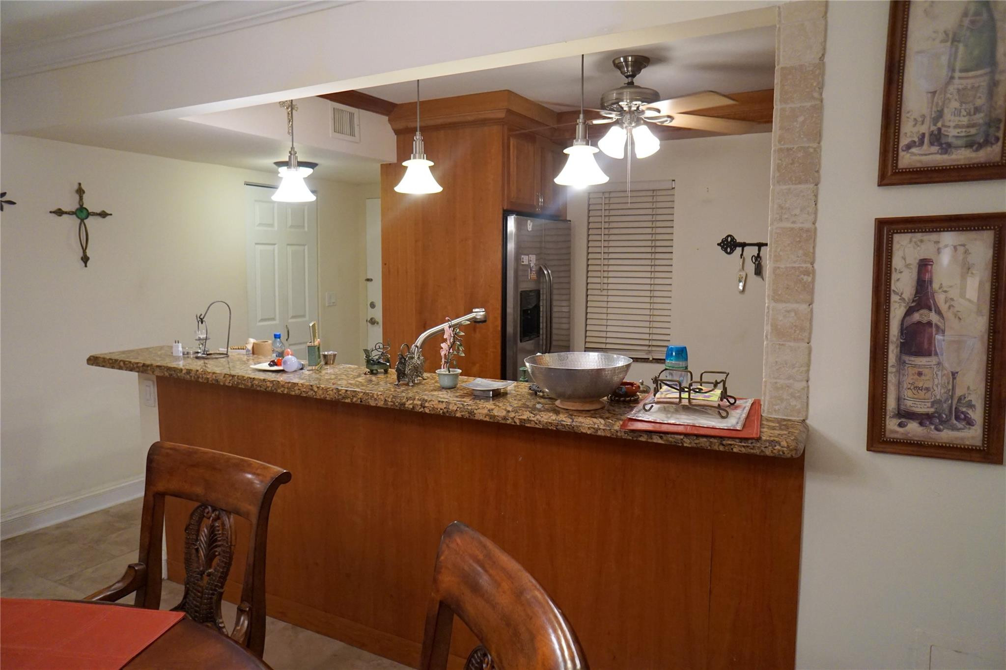 2851 Somerset Drive 103