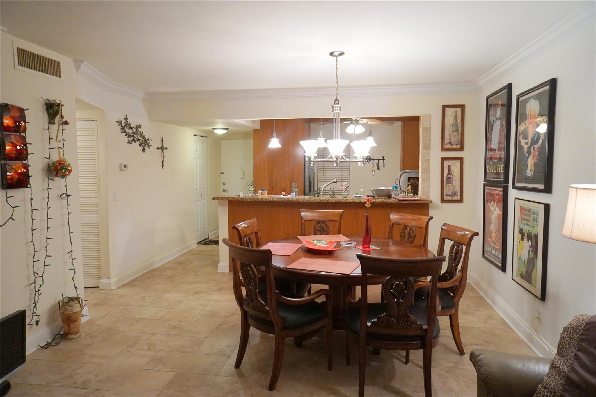2851 Somerset Drive 103