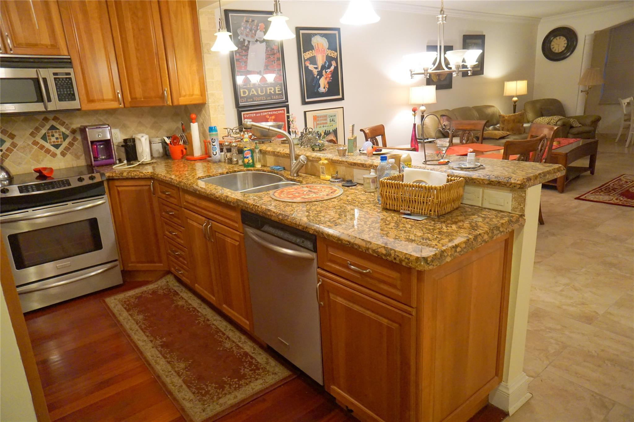 2851 Somerset Drive 103