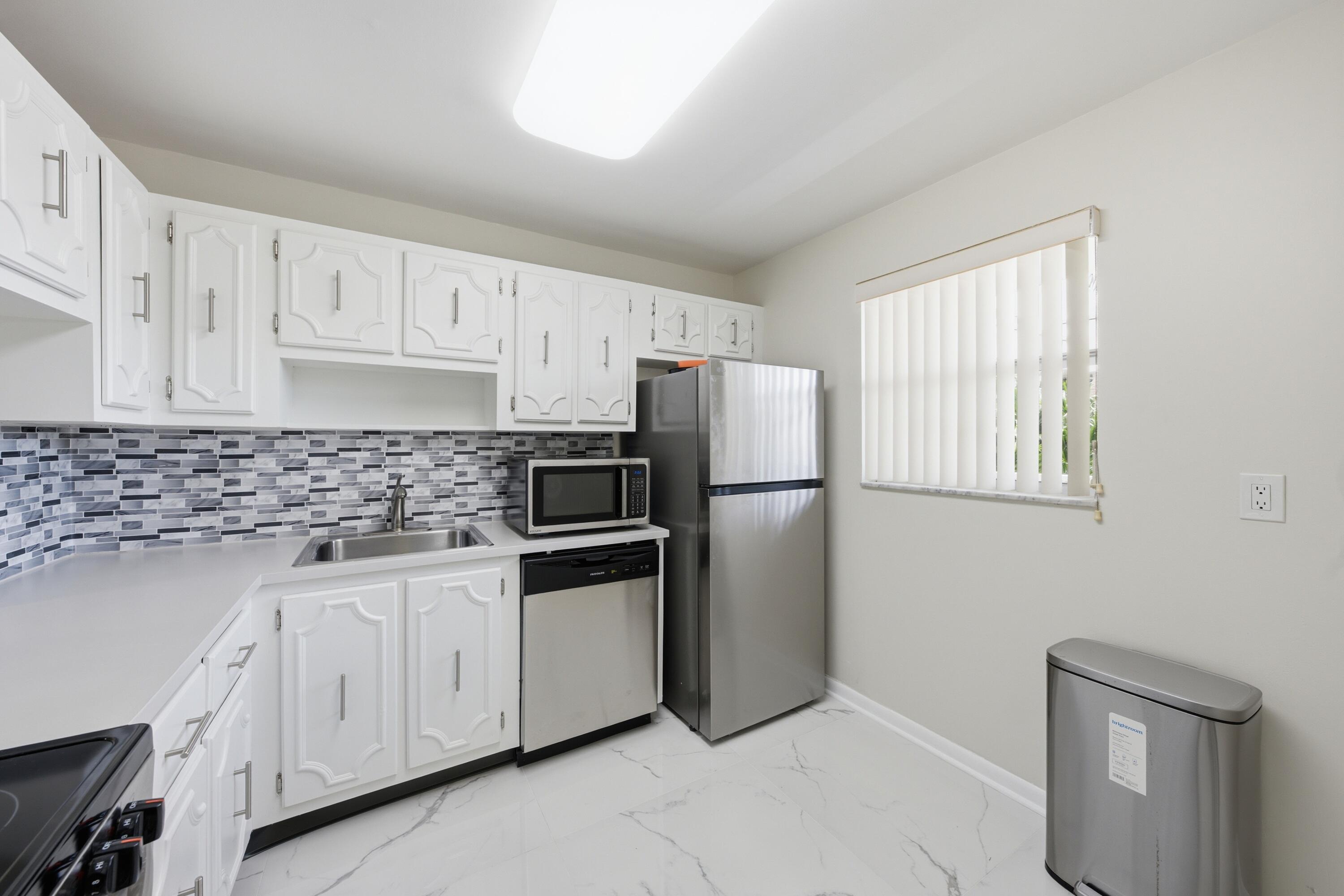 3000 Riverside Drive 201-1