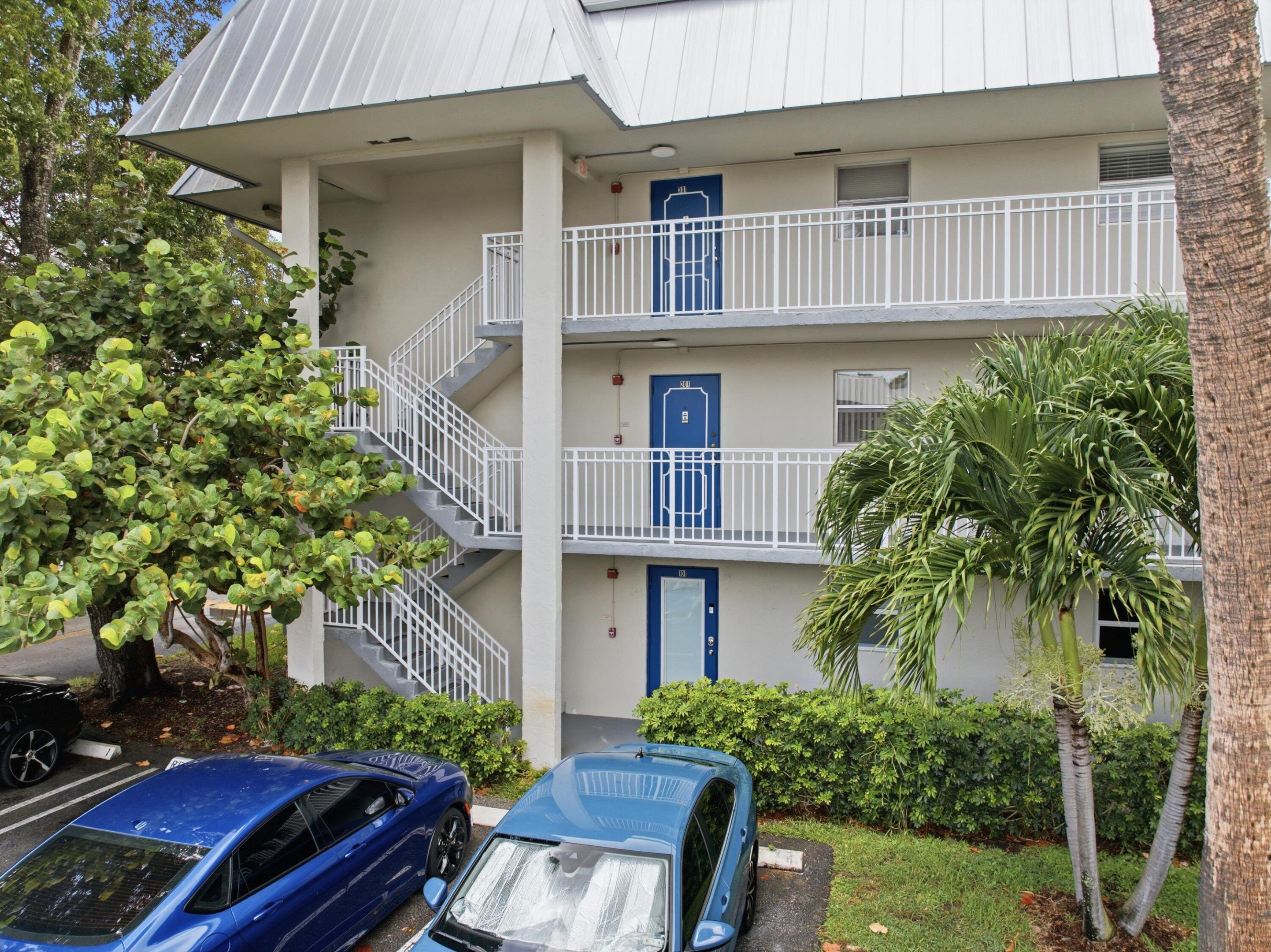 3000 Riverside Drive 201-1