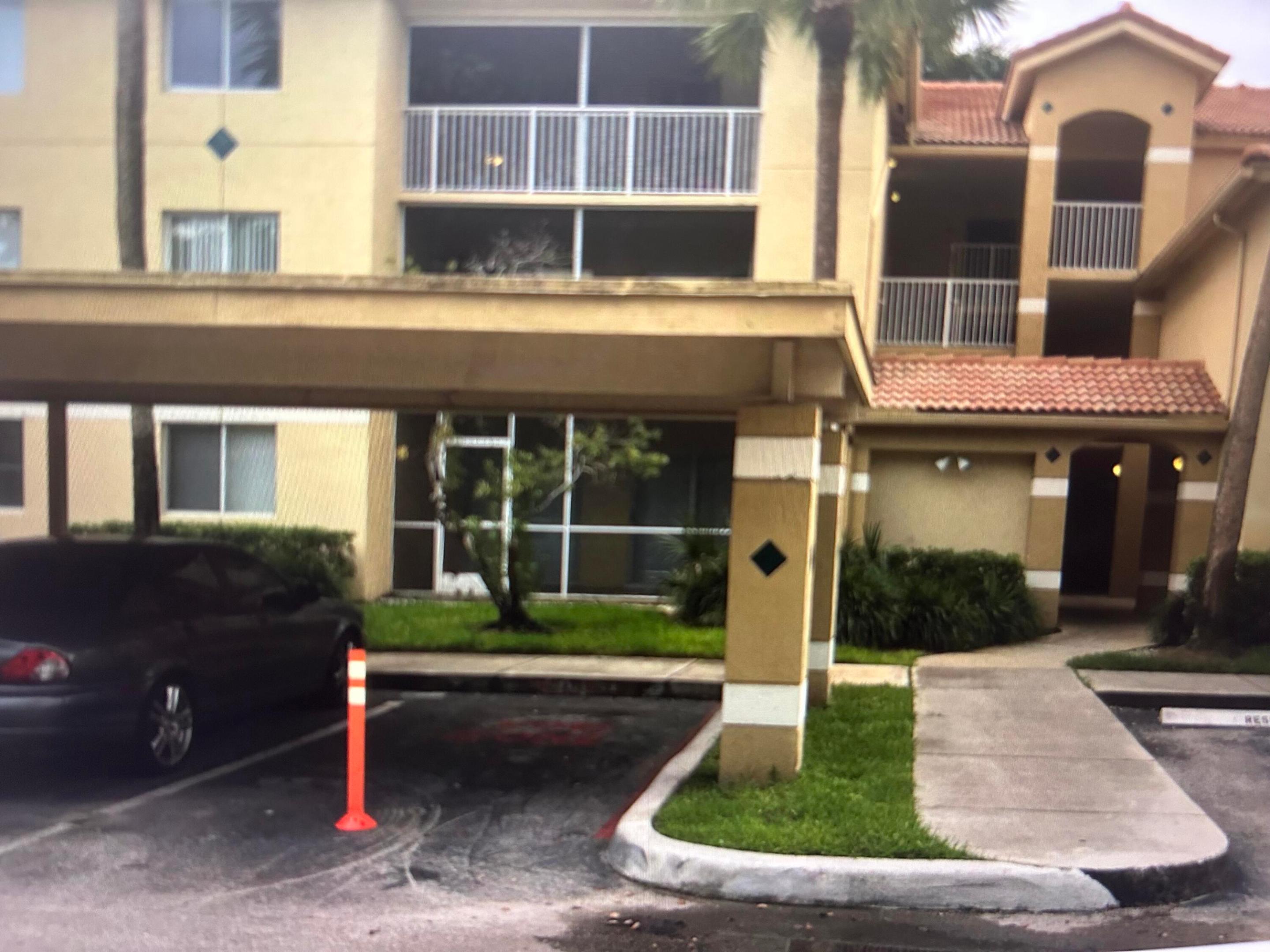 410 S Park 1-204
