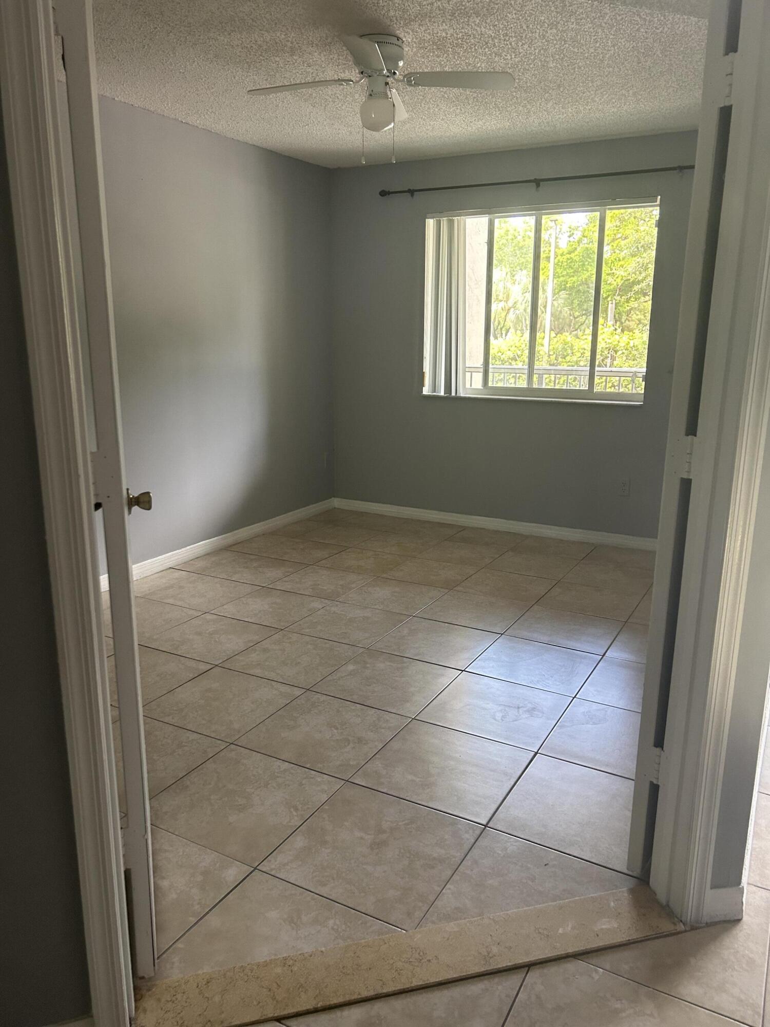 410 S Park 1-204