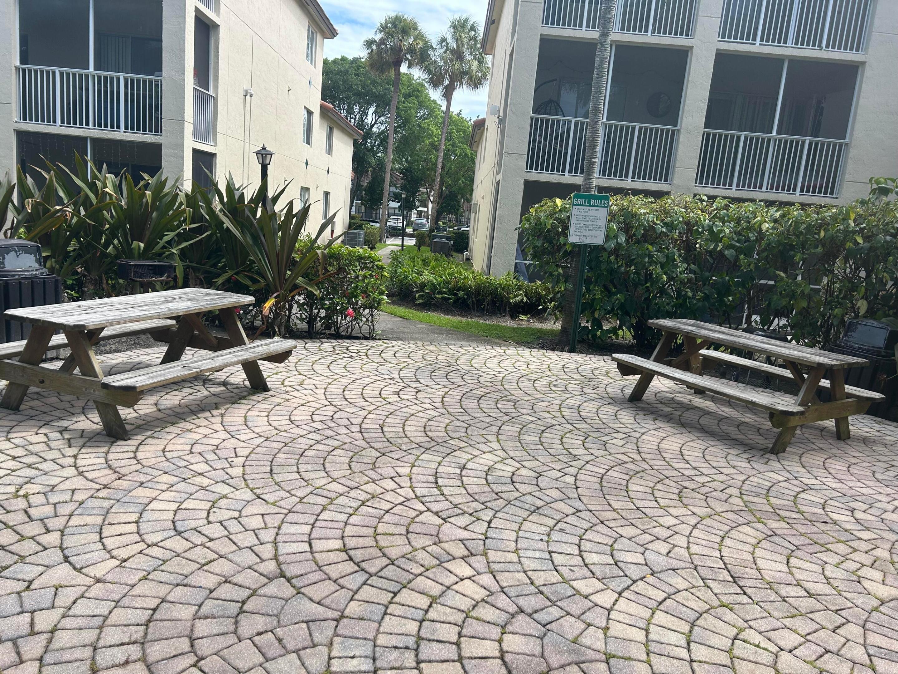410 S Park 1-204