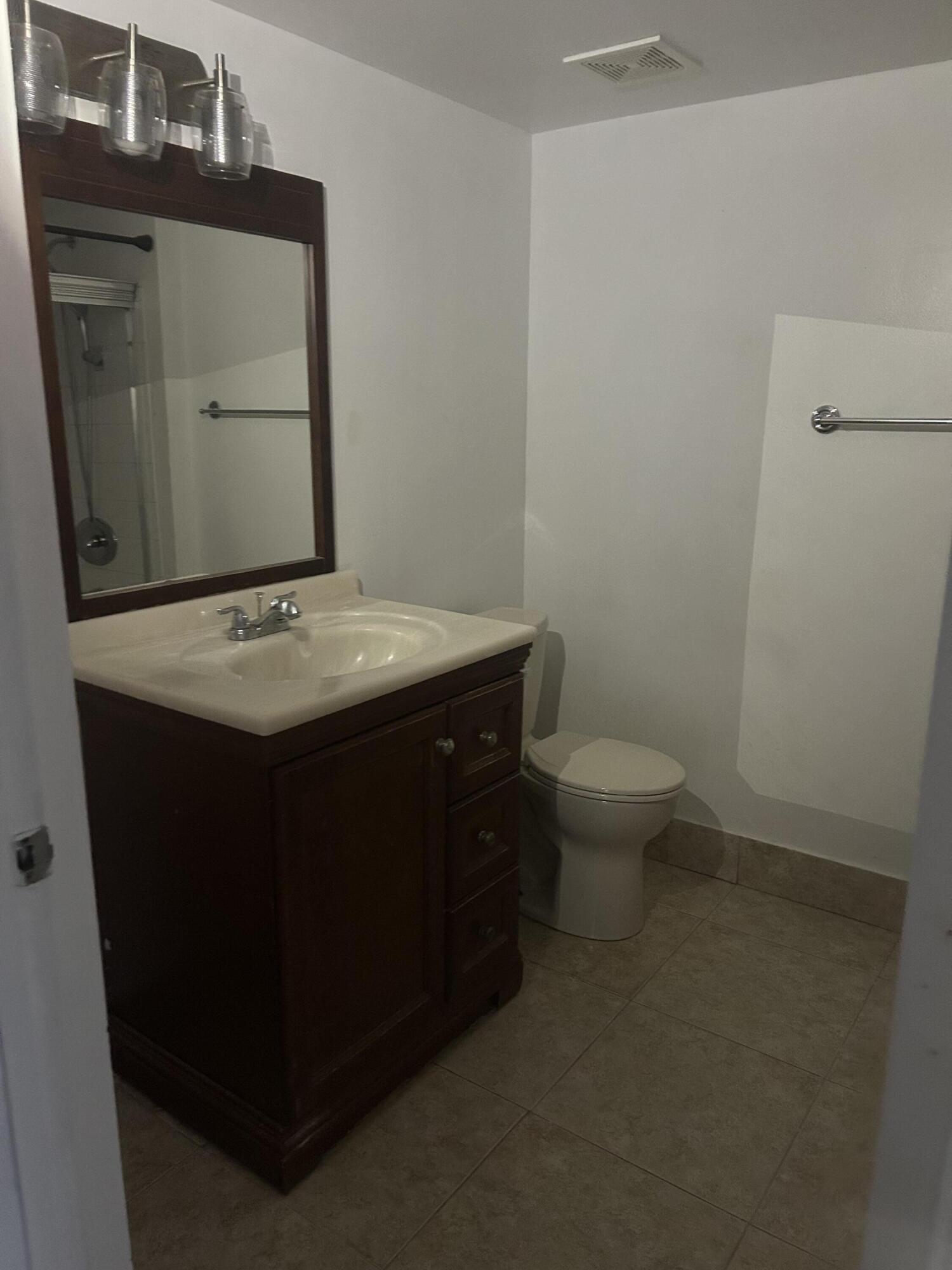 410 S Park 1-204