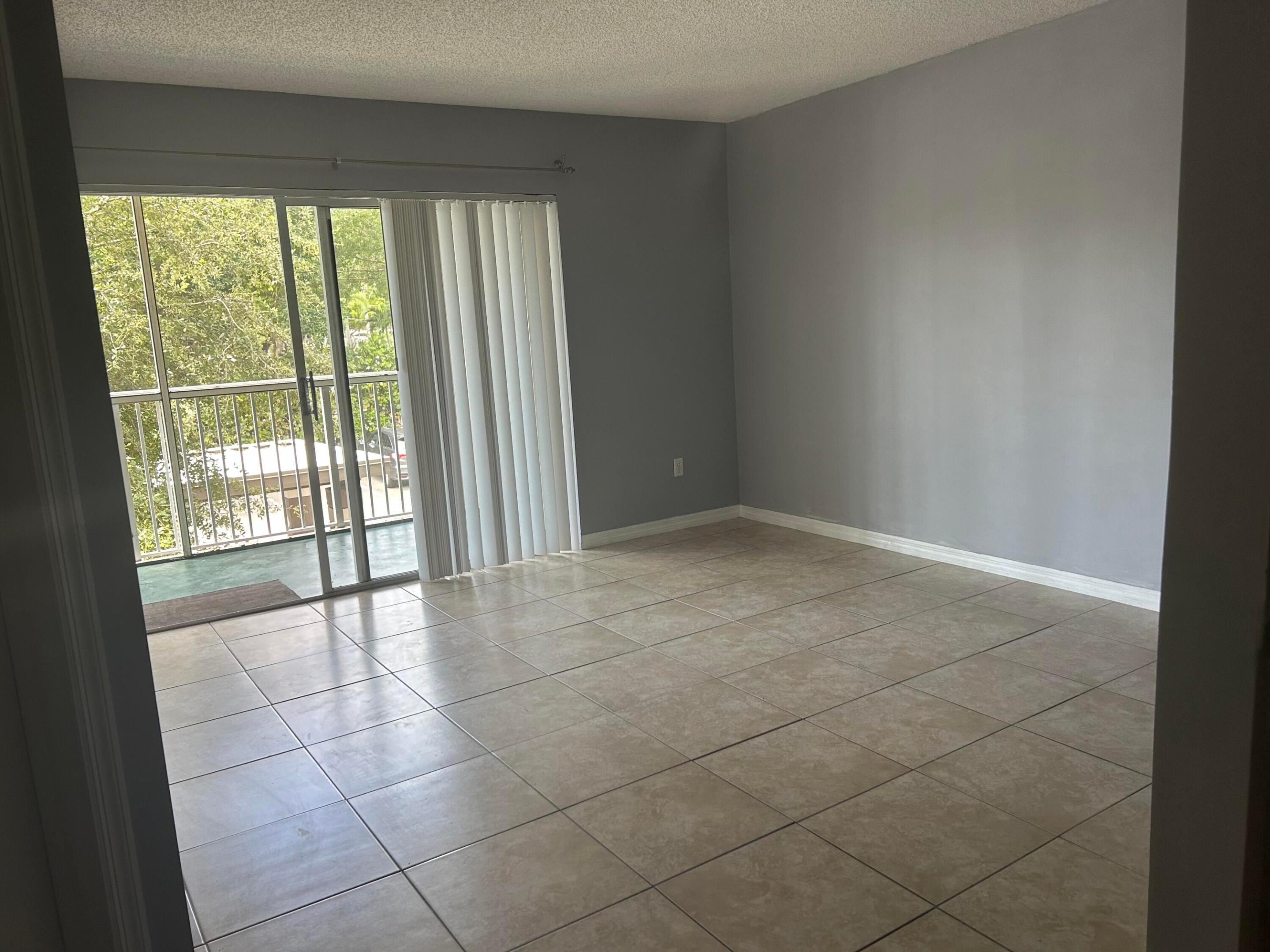 410 S Park 1-204