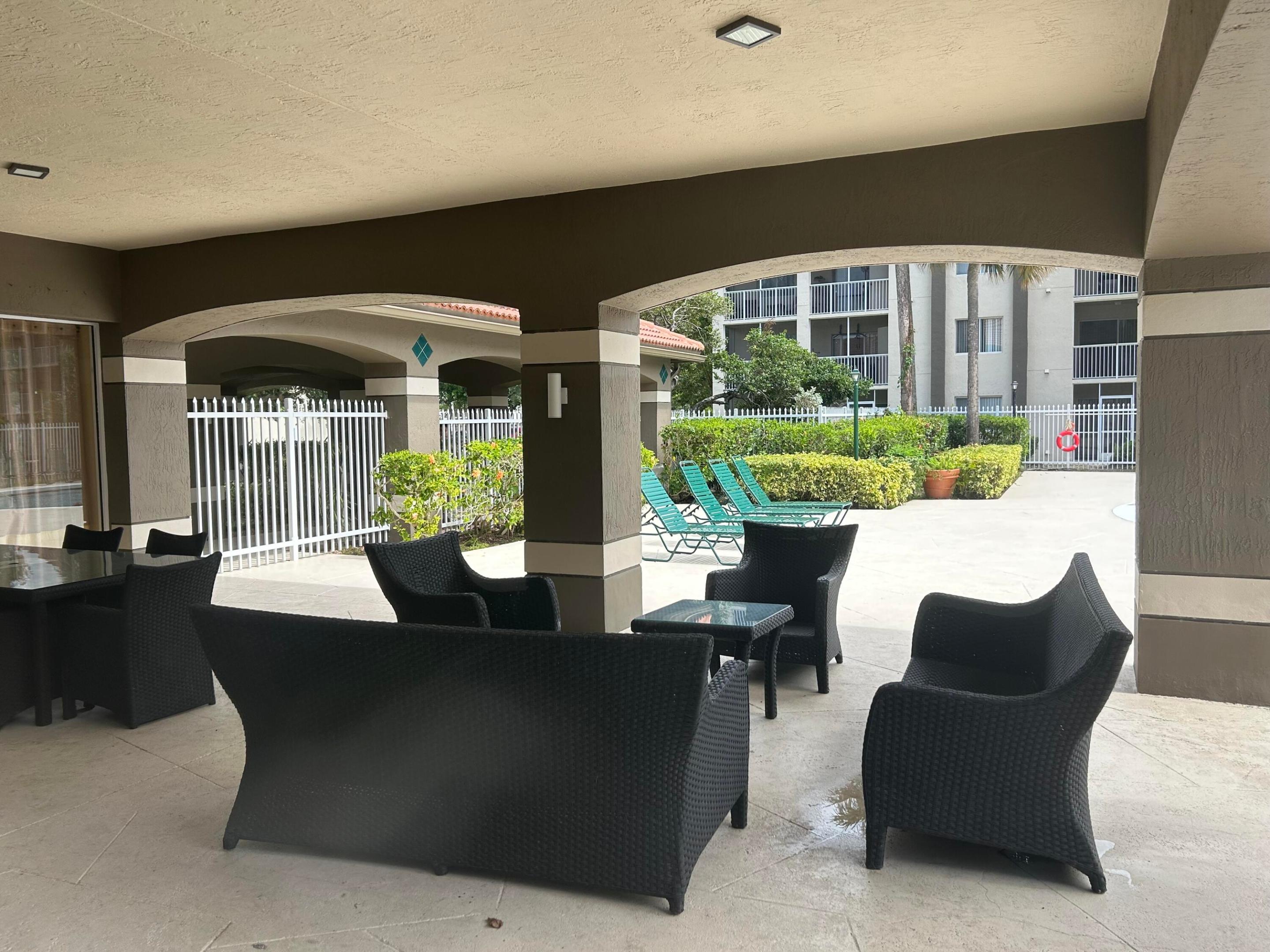 410 S Park 1-204