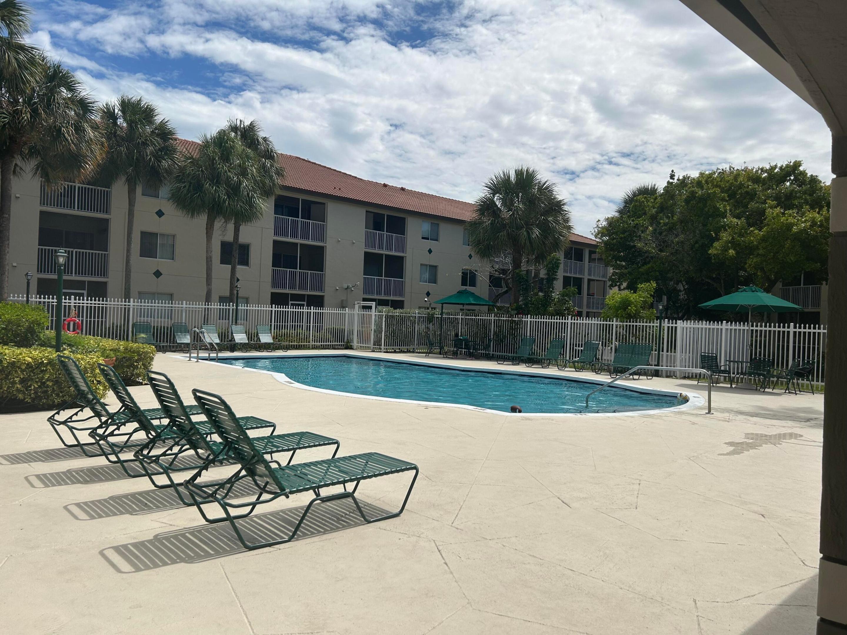 410 S Park 1-204