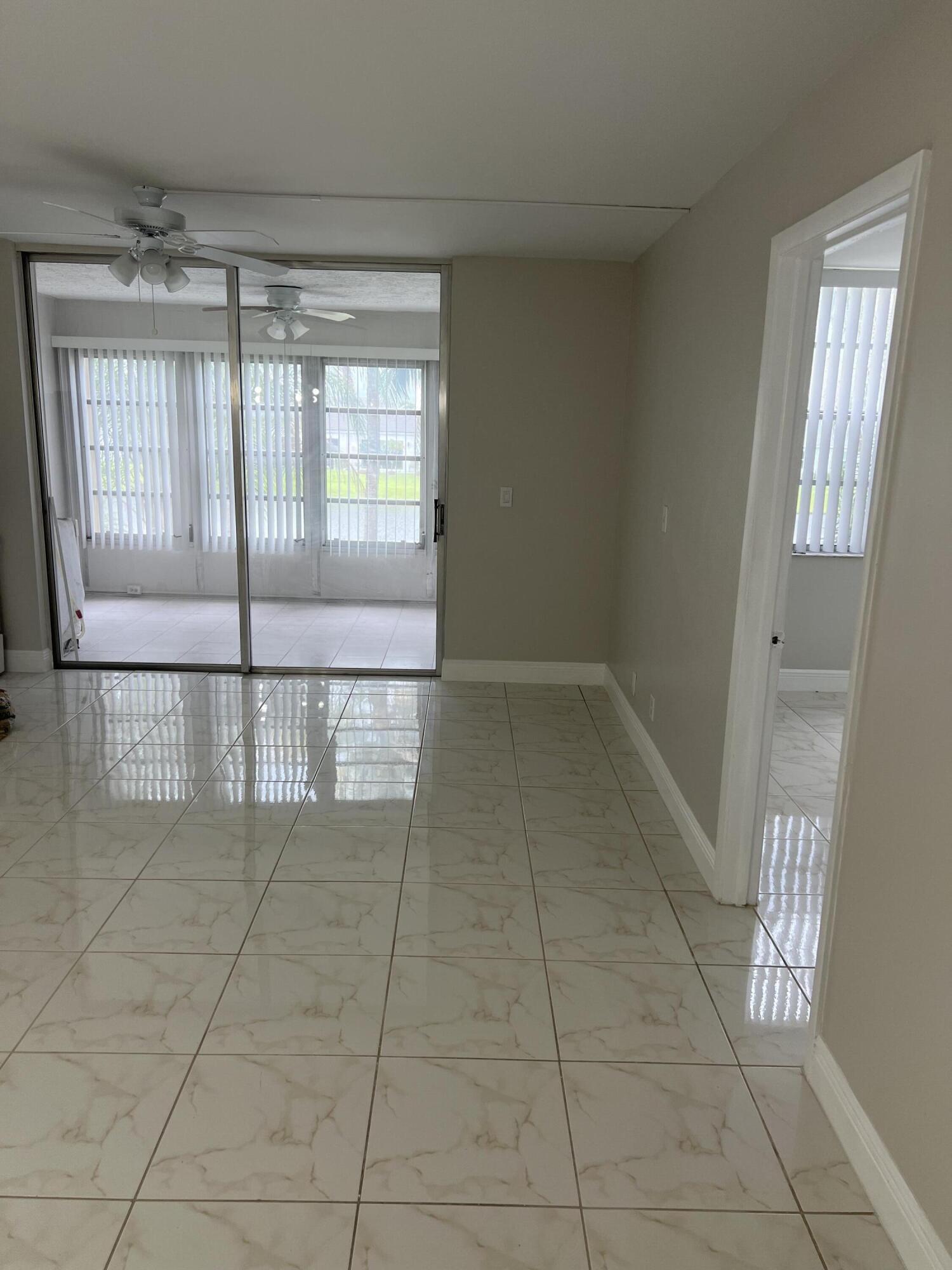 24 Abbey Lane 204