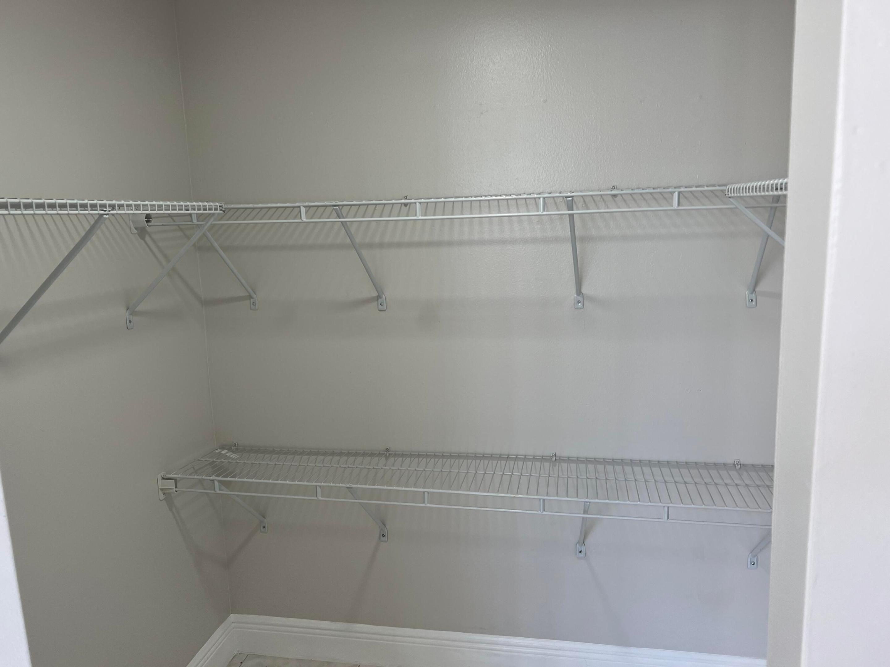 24 Abbey Lane 204