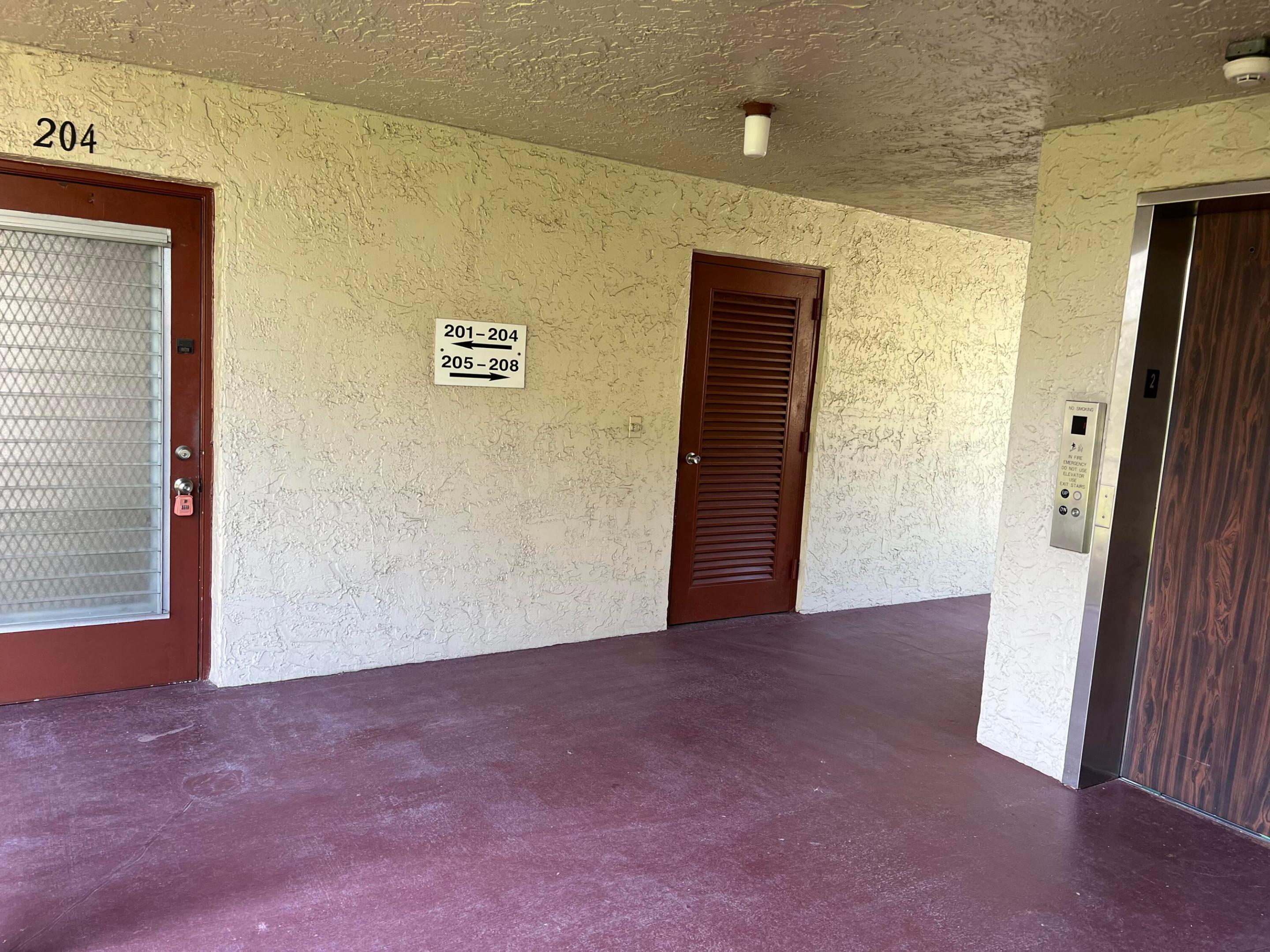 24 Abbey Lane 204