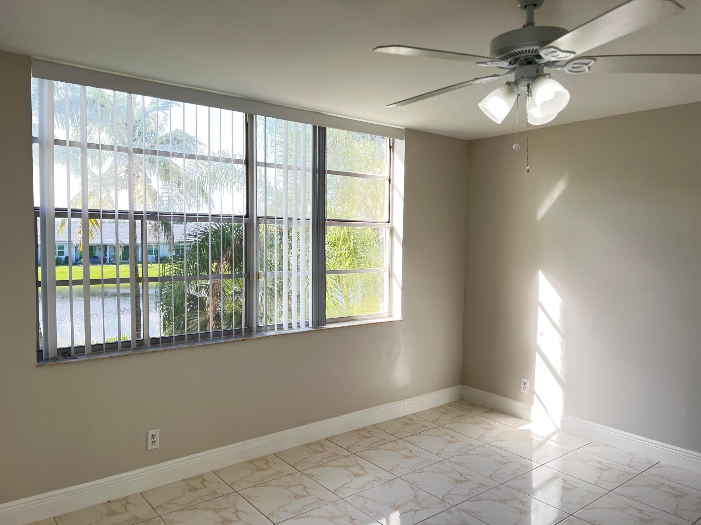 24 Abbey Lane 204