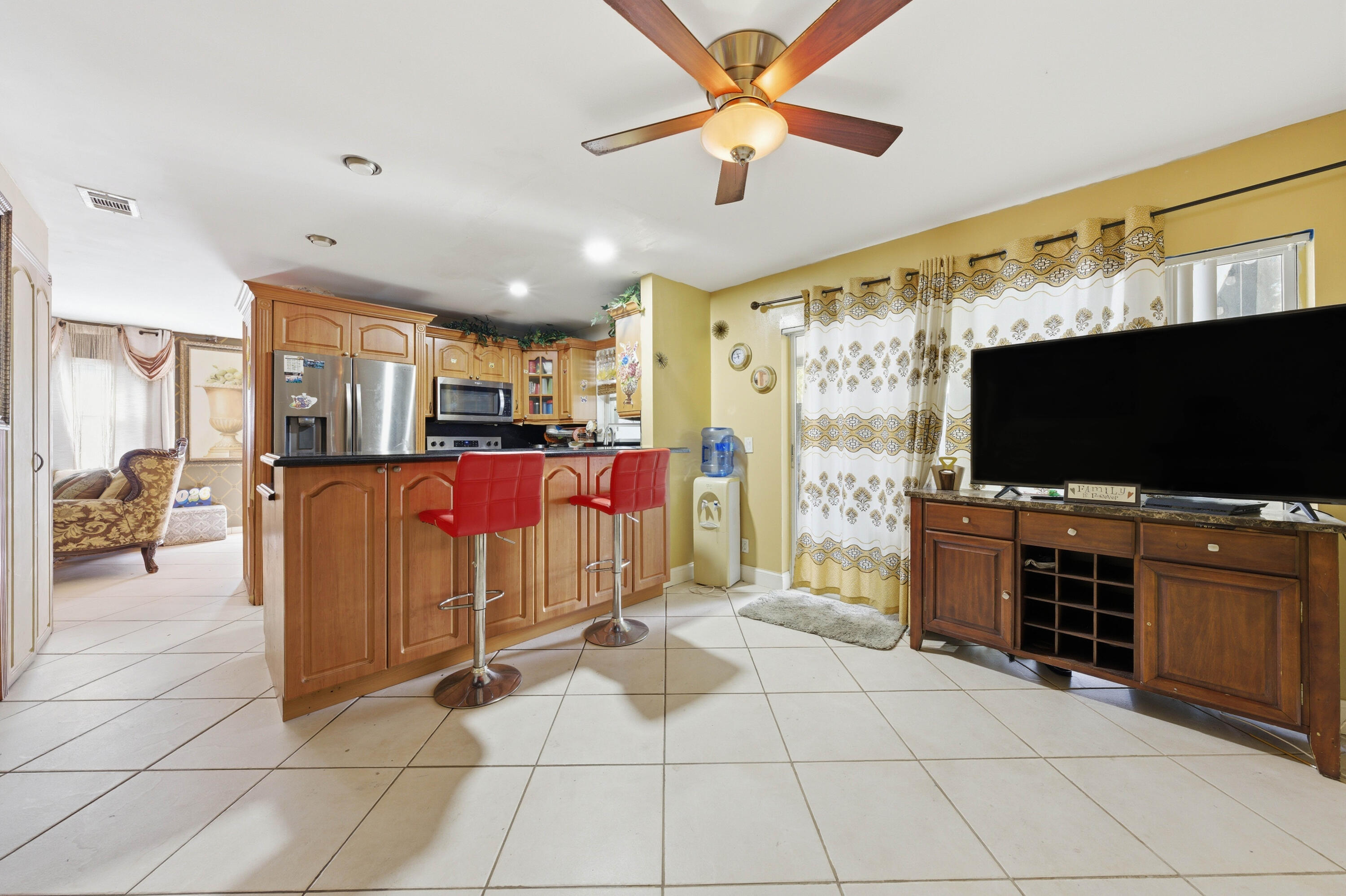 6582 Bayfront Drive