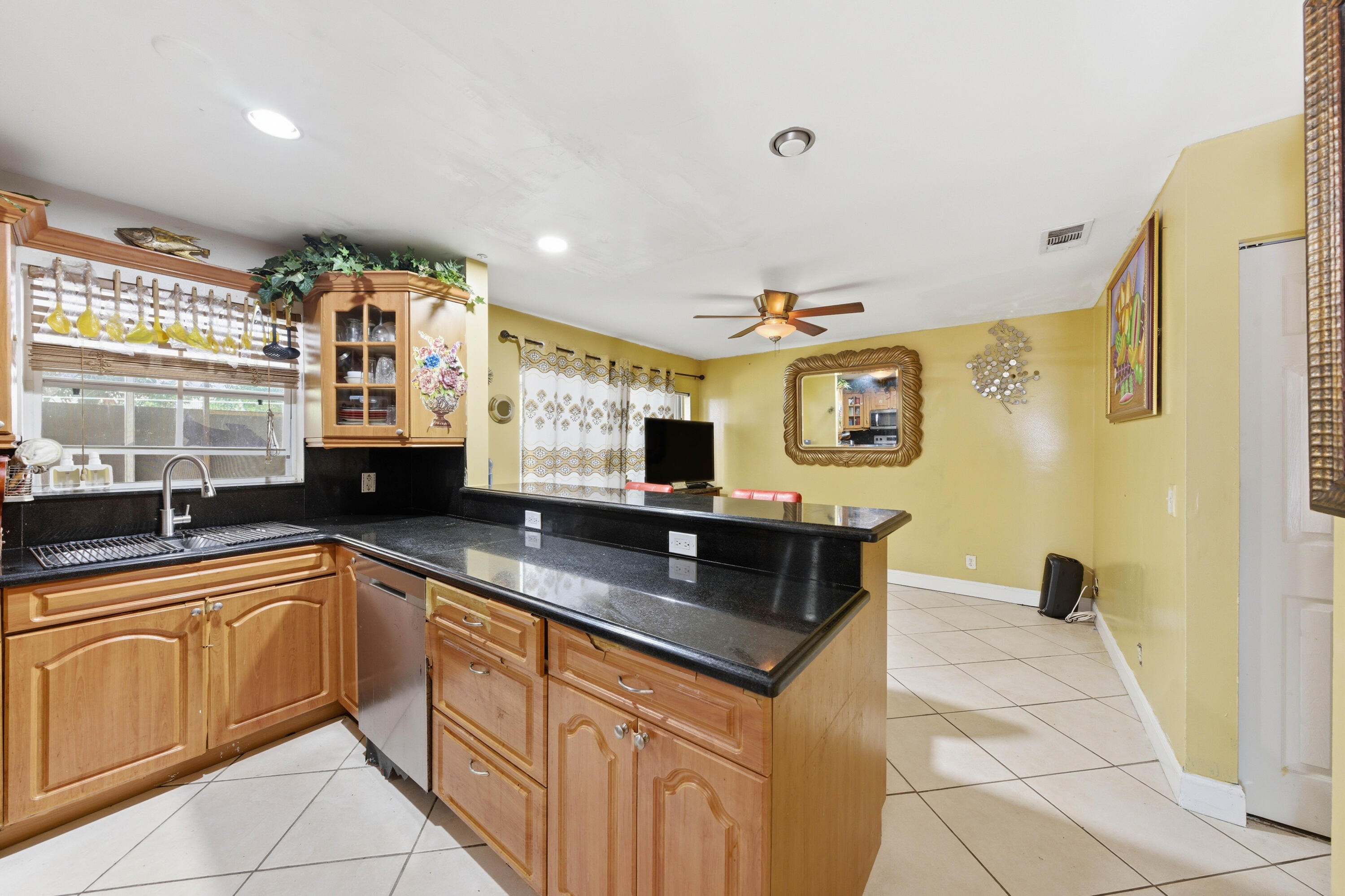 6582 Bayfront Drive
