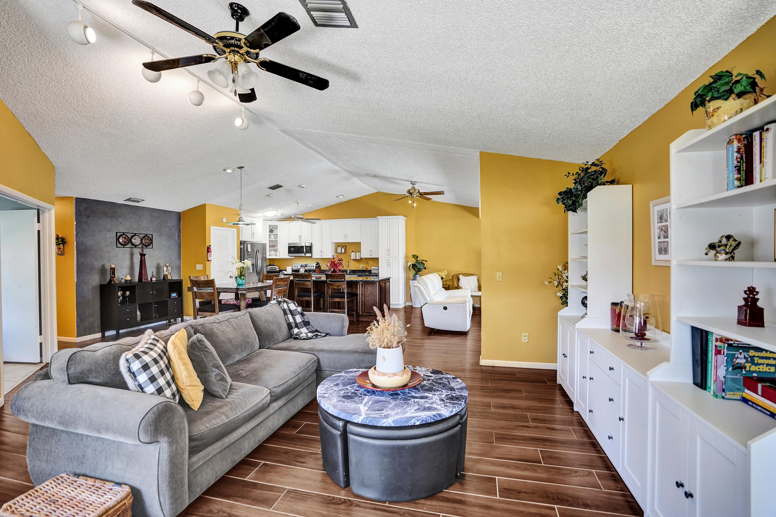 2915 NW 12th Street D