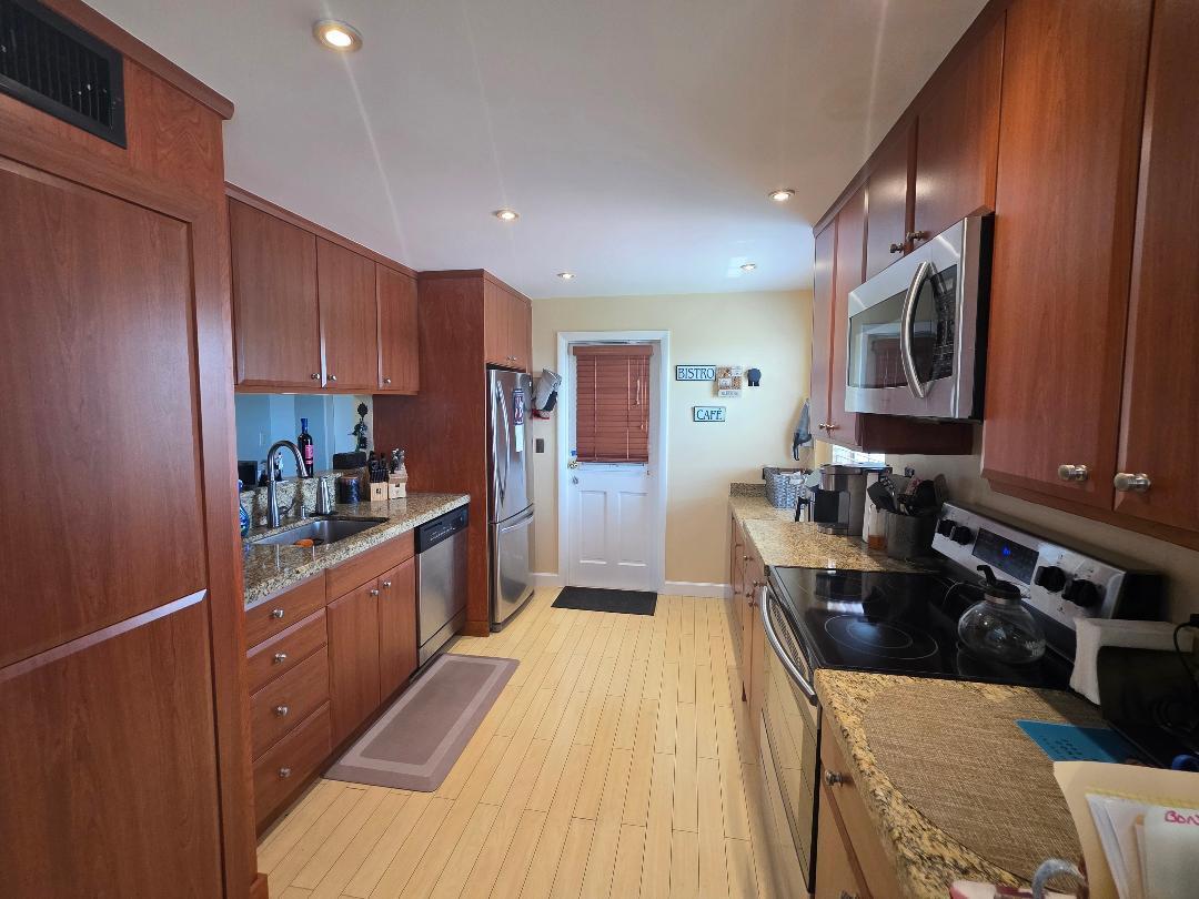 9101 W Sample Road W 501