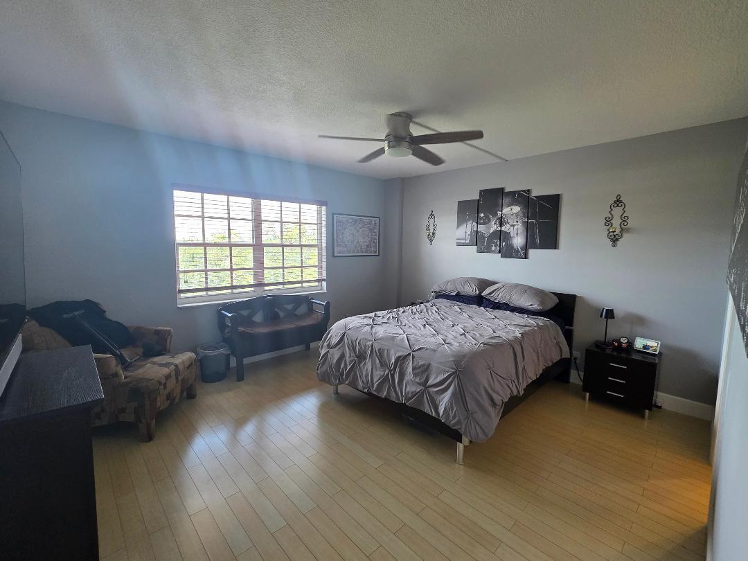 9101 W Sample Road W 501