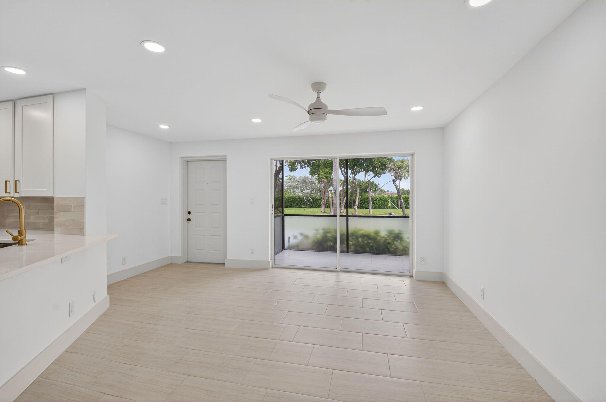 7547 S Oriole Boulevard 101