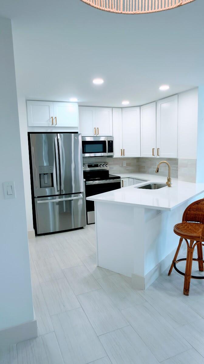 7547 S Oriole Boulevard 101