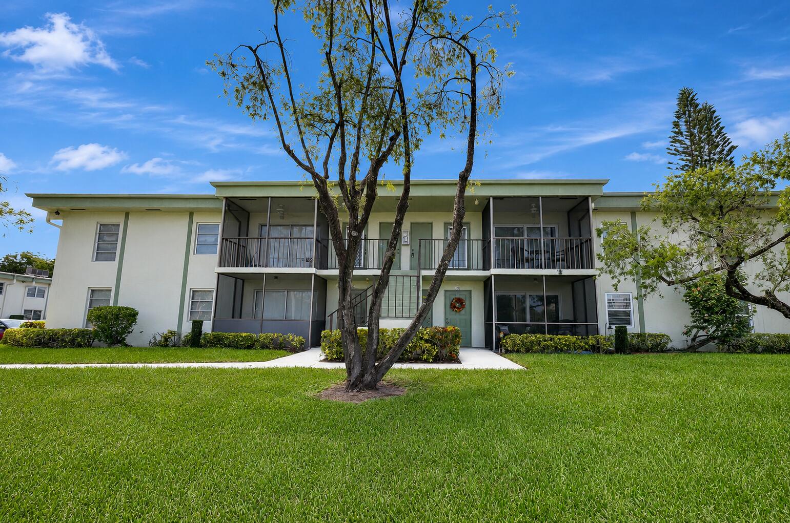 7547 S Oriole Boulevard 101