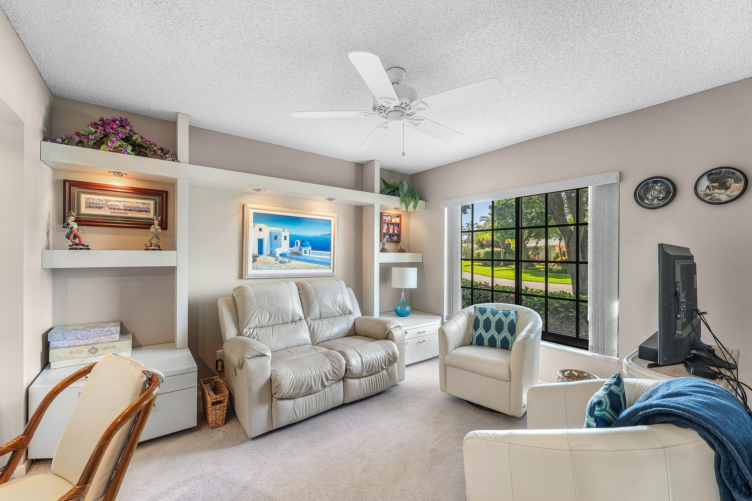 7852 Cloverfield Circle