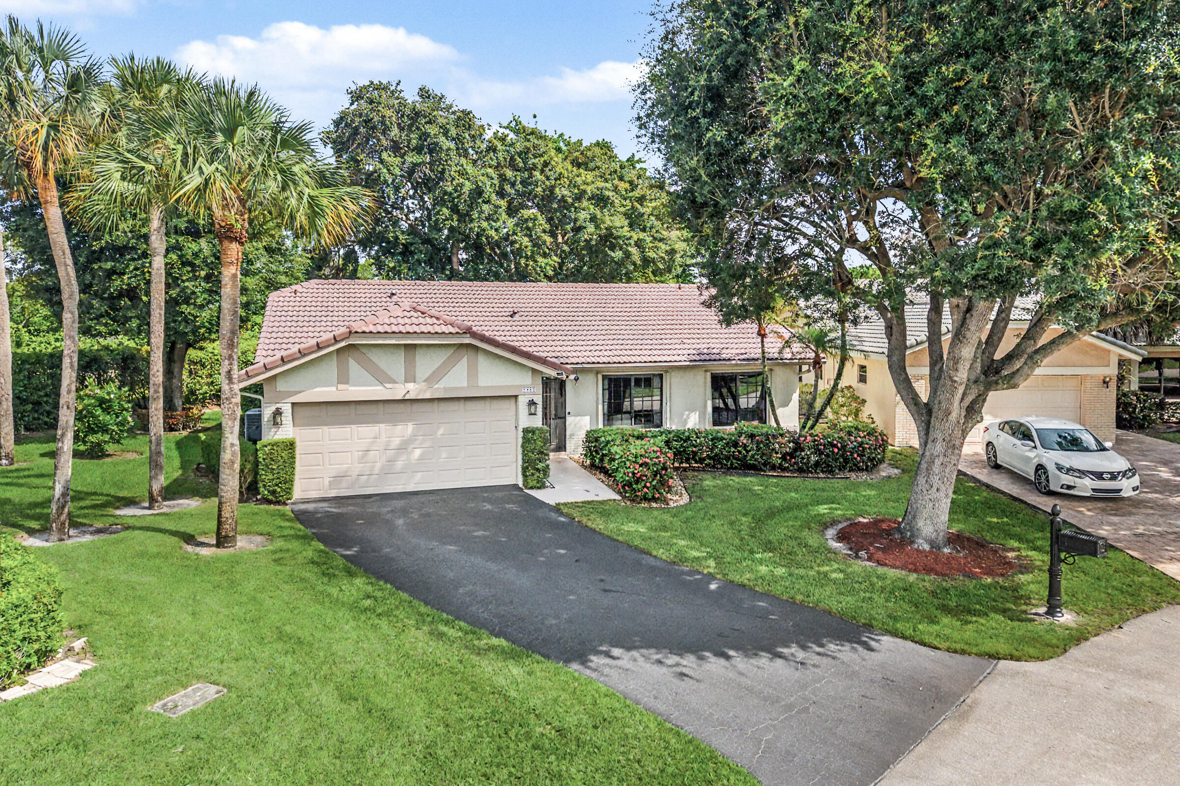 7852 Cloverfield Circle