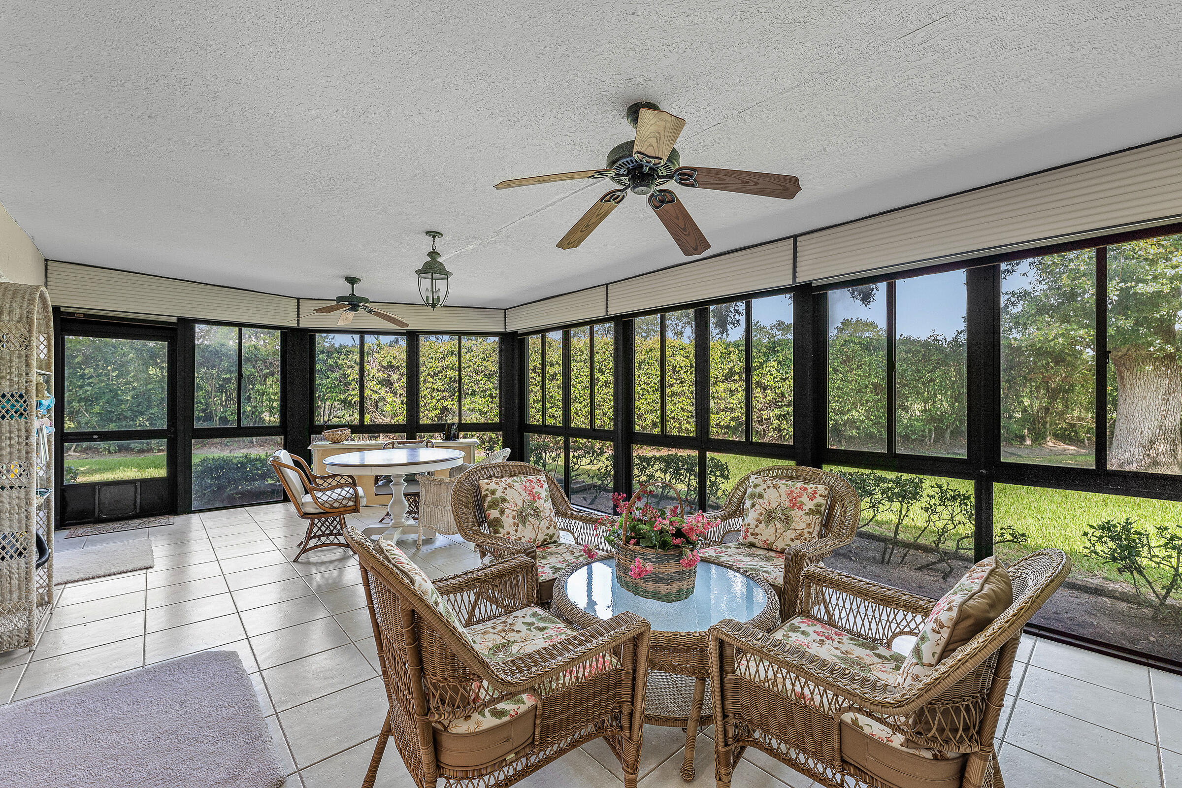 7852 Cloverfield Circle