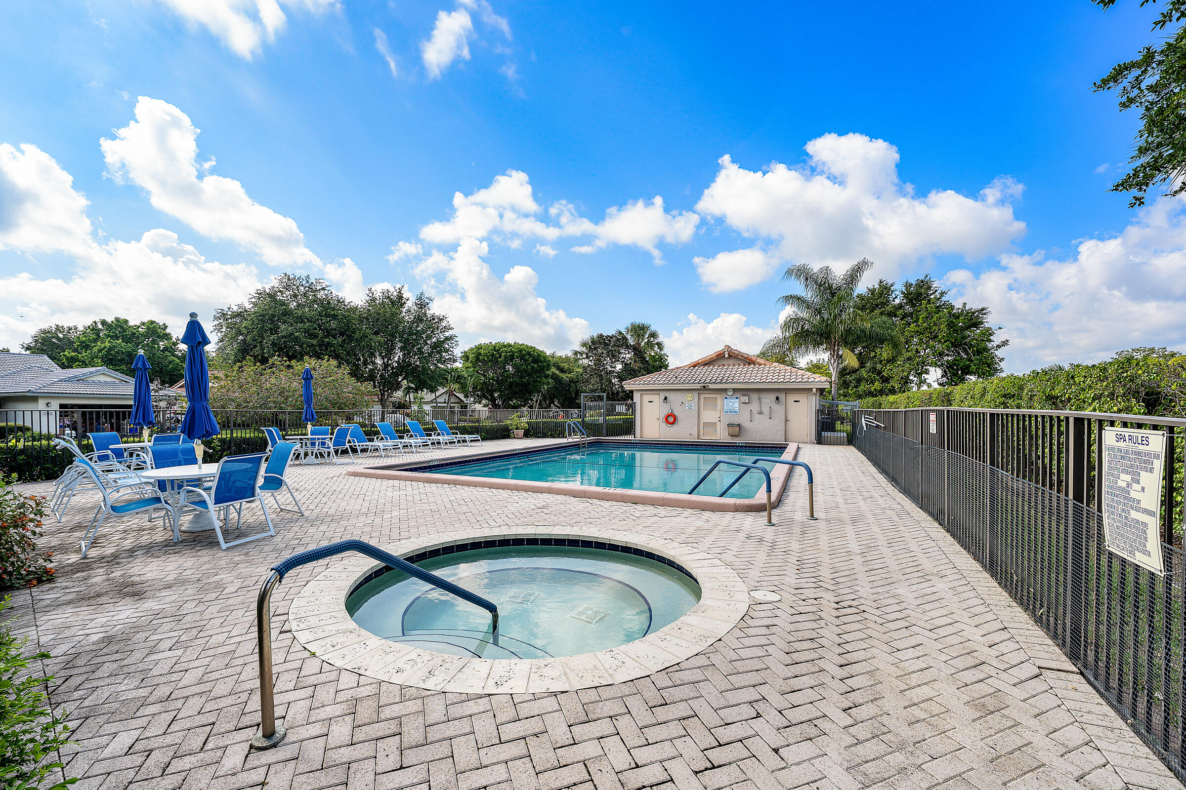 7852 Cloverfield Circle