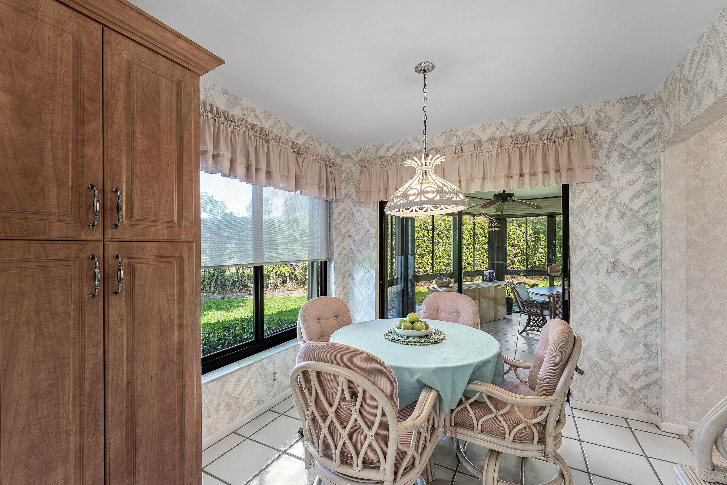 7852 Cloverfield Circle