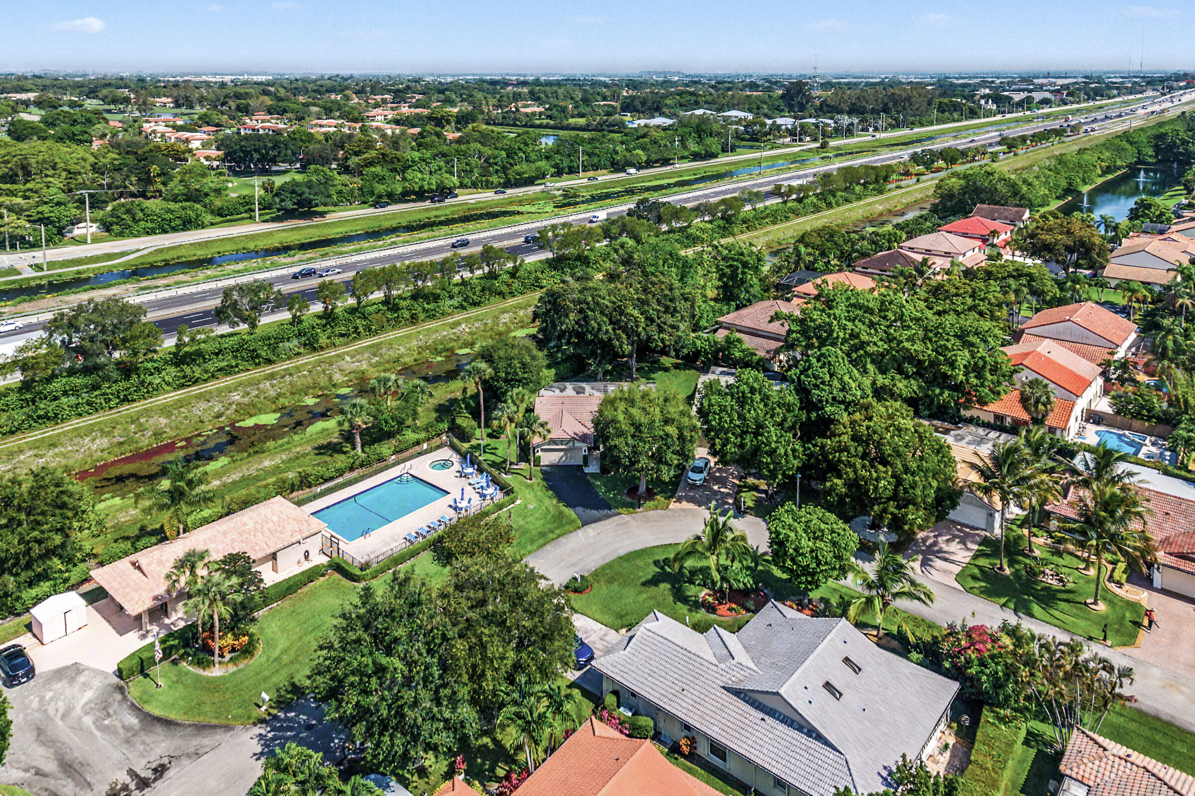 7852 Cloverfield Circle