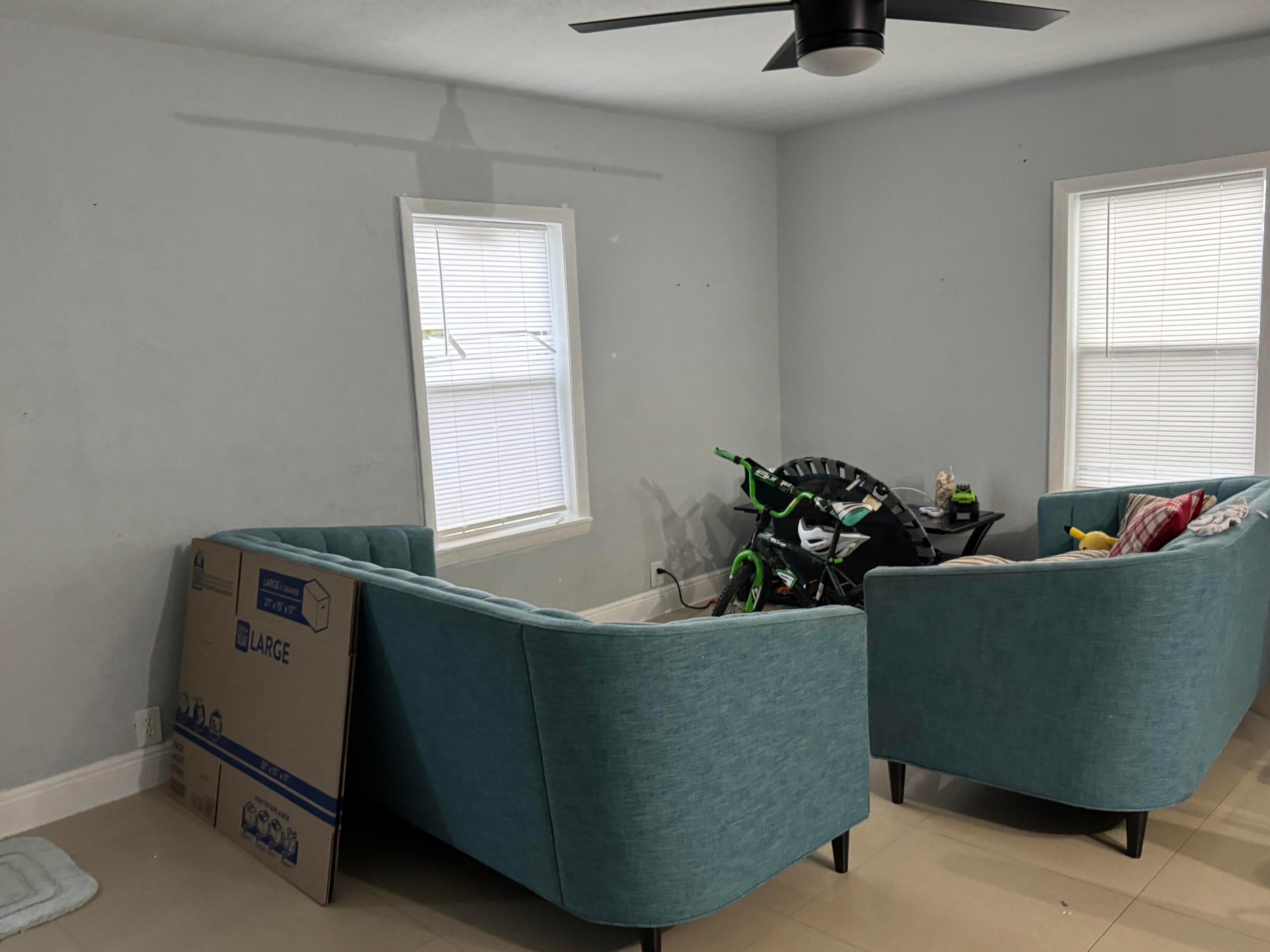 163 SW 5th Street